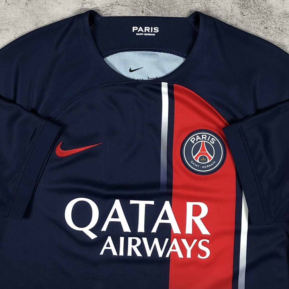 Nike Paris Saint-Germain PSG 2023-2024 Nike Home Soccer Jersey Size US M / EU 48-50 / 2 - 2 Thumbnail