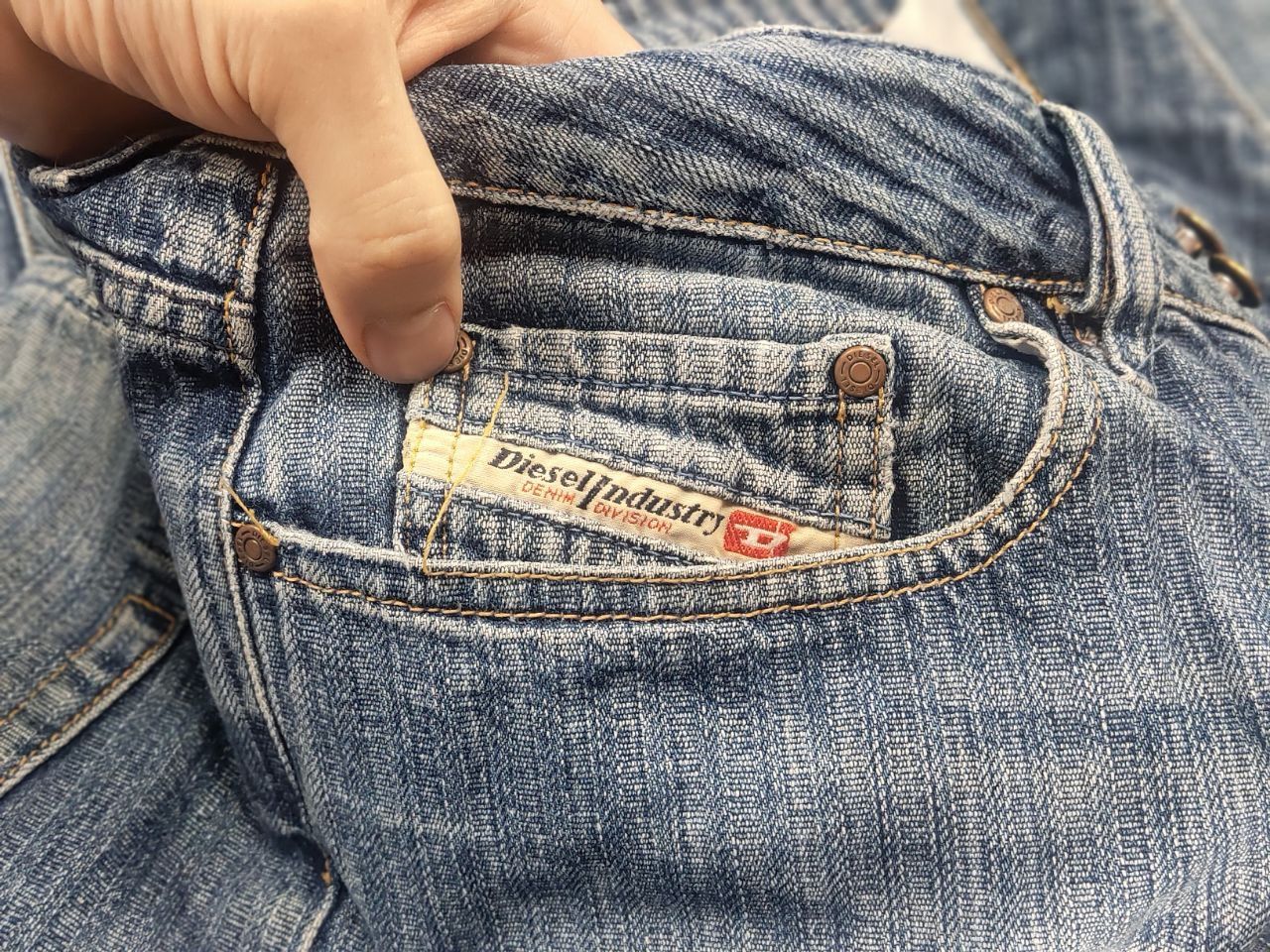 Diesel Vintage 90's Diesel Rabox distressed Denim Crazy Jeans LGB Size US 34 / EU 50 - 16 Thumbnail