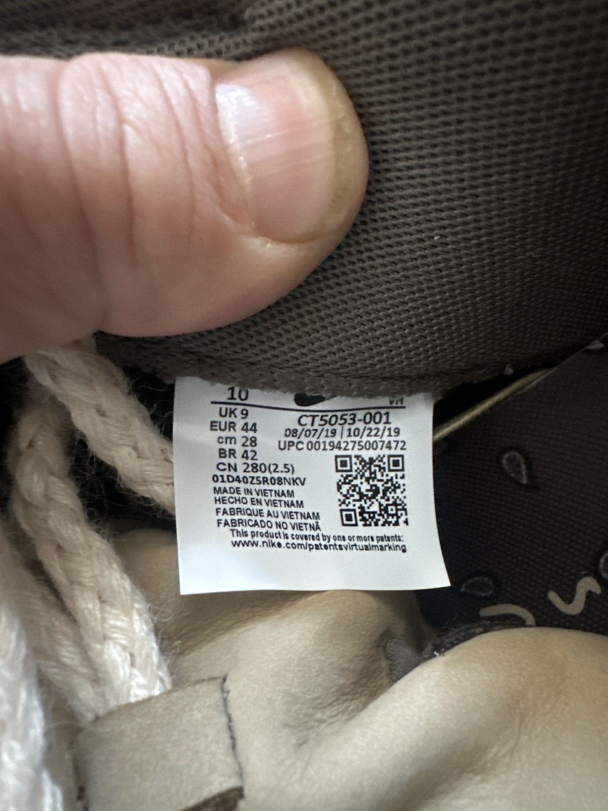 Nike Size 10 - Nike Travis Scott x SB Dunk Low Cactus Jack Size US 10 / EU 43 - 15 Thumbnail