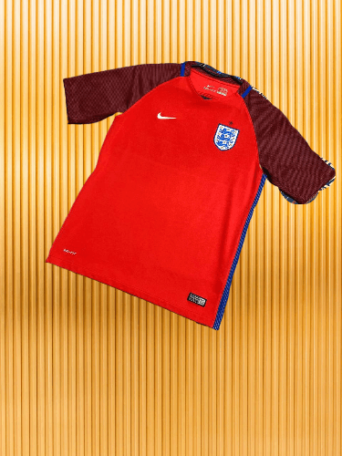 Nike Nike soccer jersey Streetwear football rare vintage Size US XL / EU 56 / 4 - 1 Thumbnail