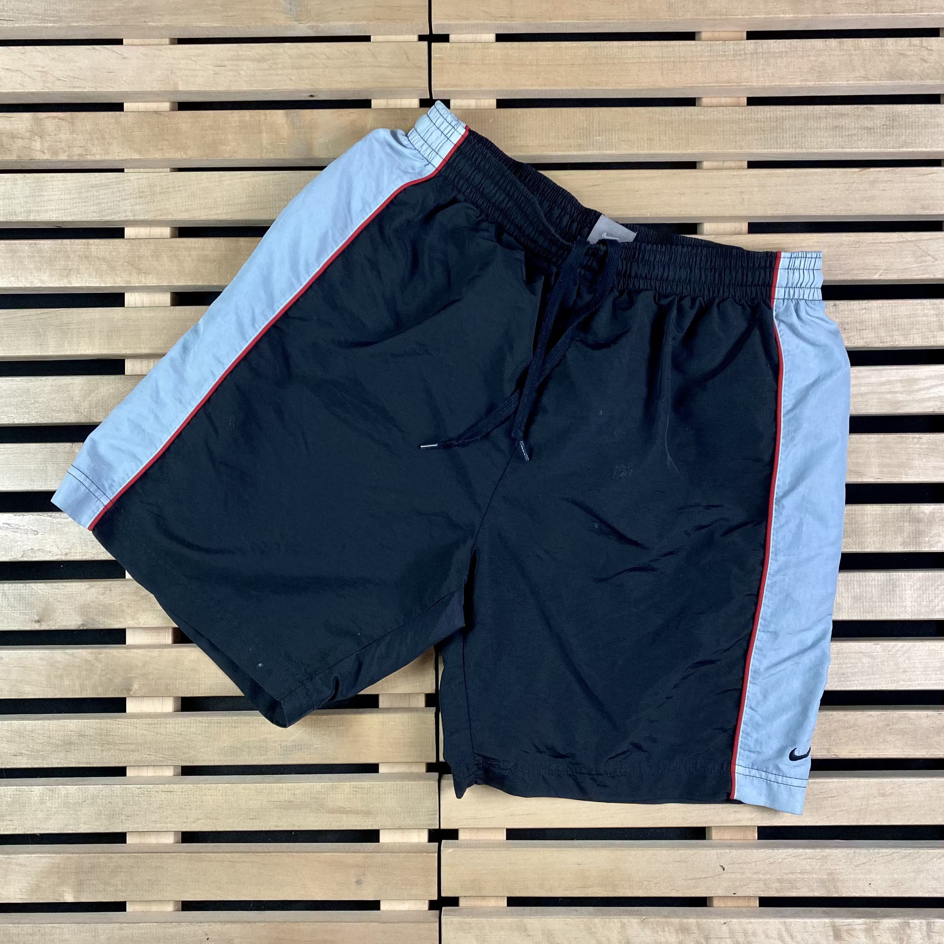 Nike × Vintage Men’s Shorts Nike Vintage Size L Size US 32 / EU 48 - 1 Thumbnail