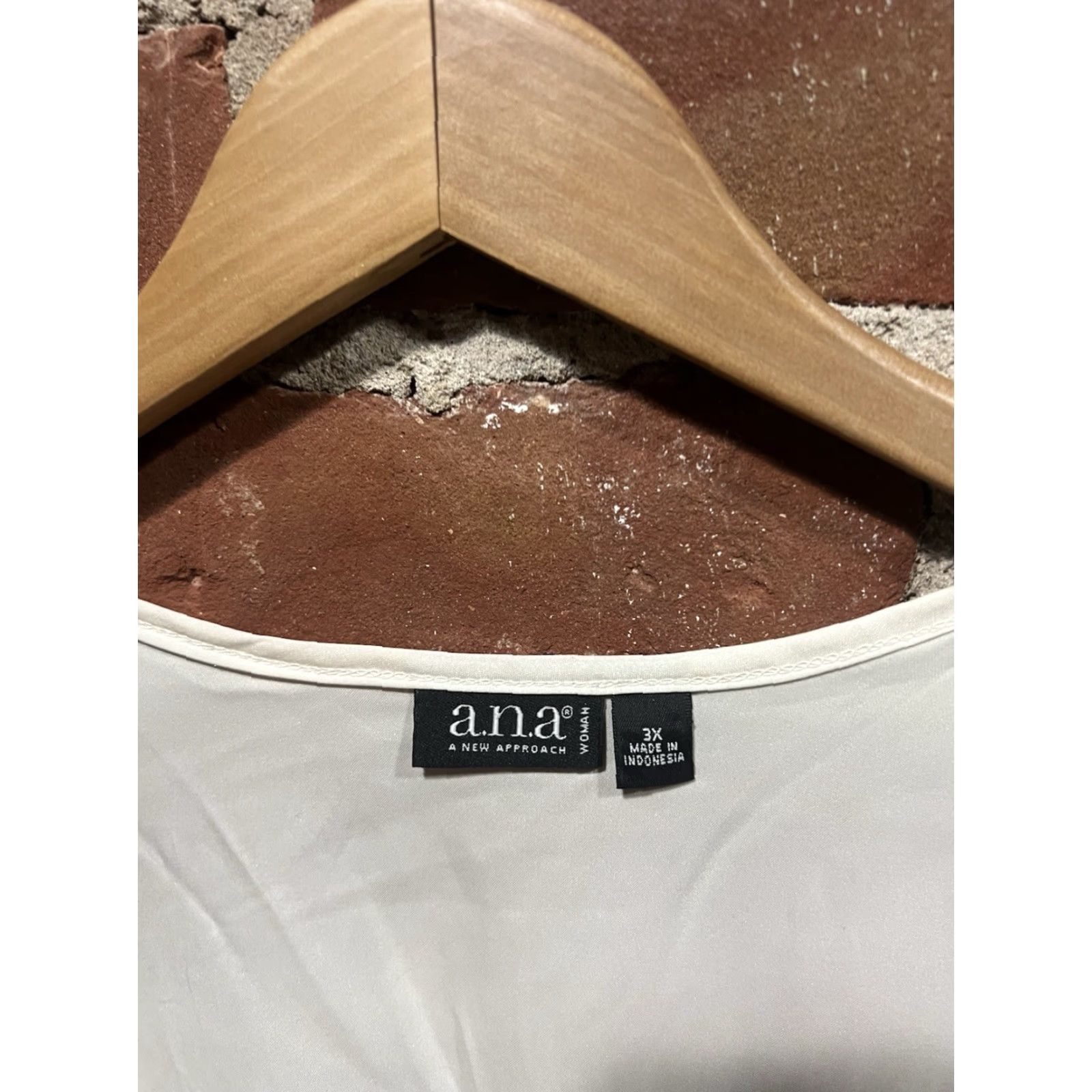Vintage A New Approach Womens Gold Sleeveless Tank Top Glittery Size 3X Size XXL / US 16-18 / IT 52-54 - 3 Thumbnail