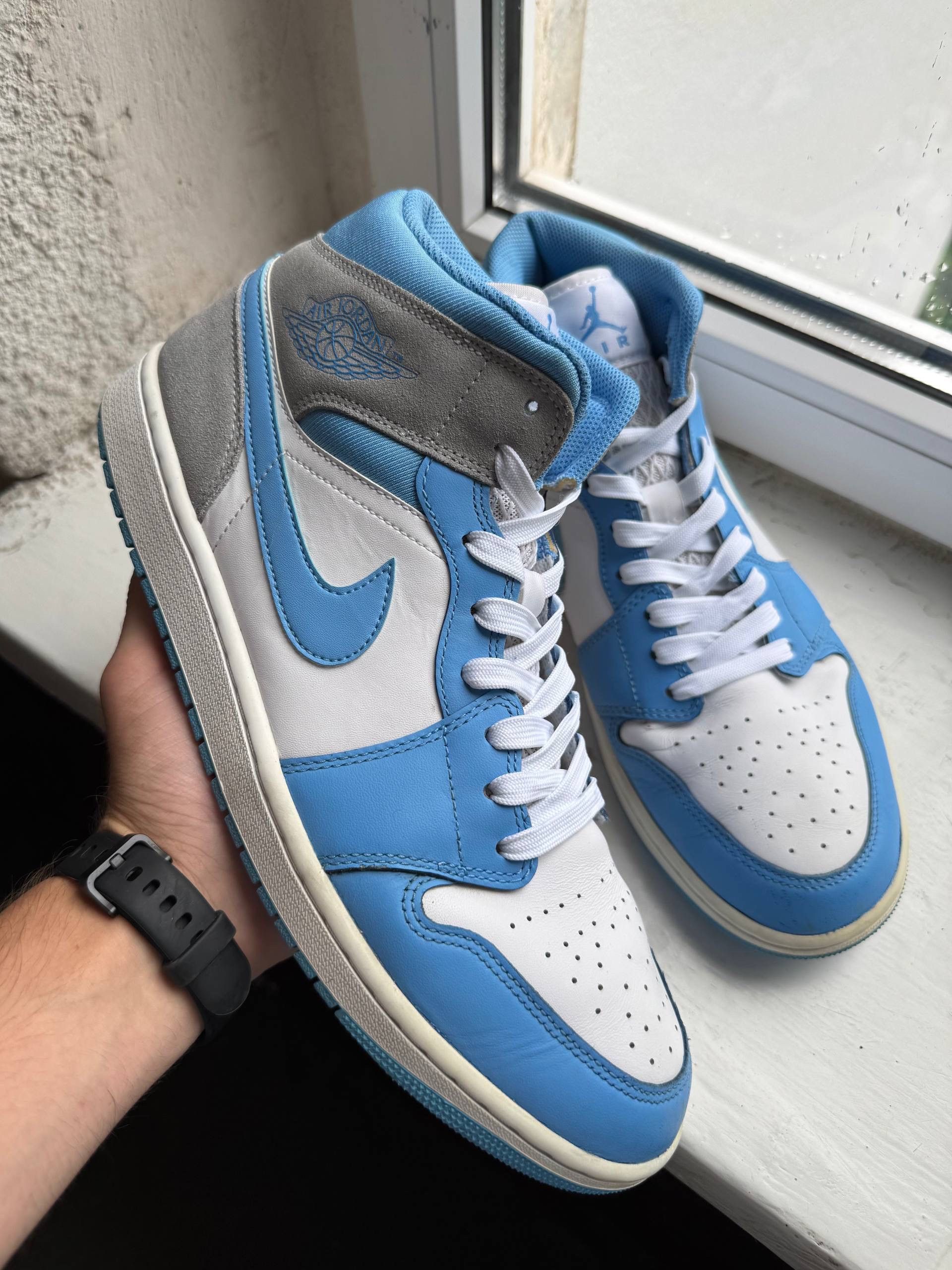 Jordan Brand Nike Air Jordan 1 Hi-Top Sneakers Blue White Size US 11 Size US 11 / EU 44 - 1 Thumbnail