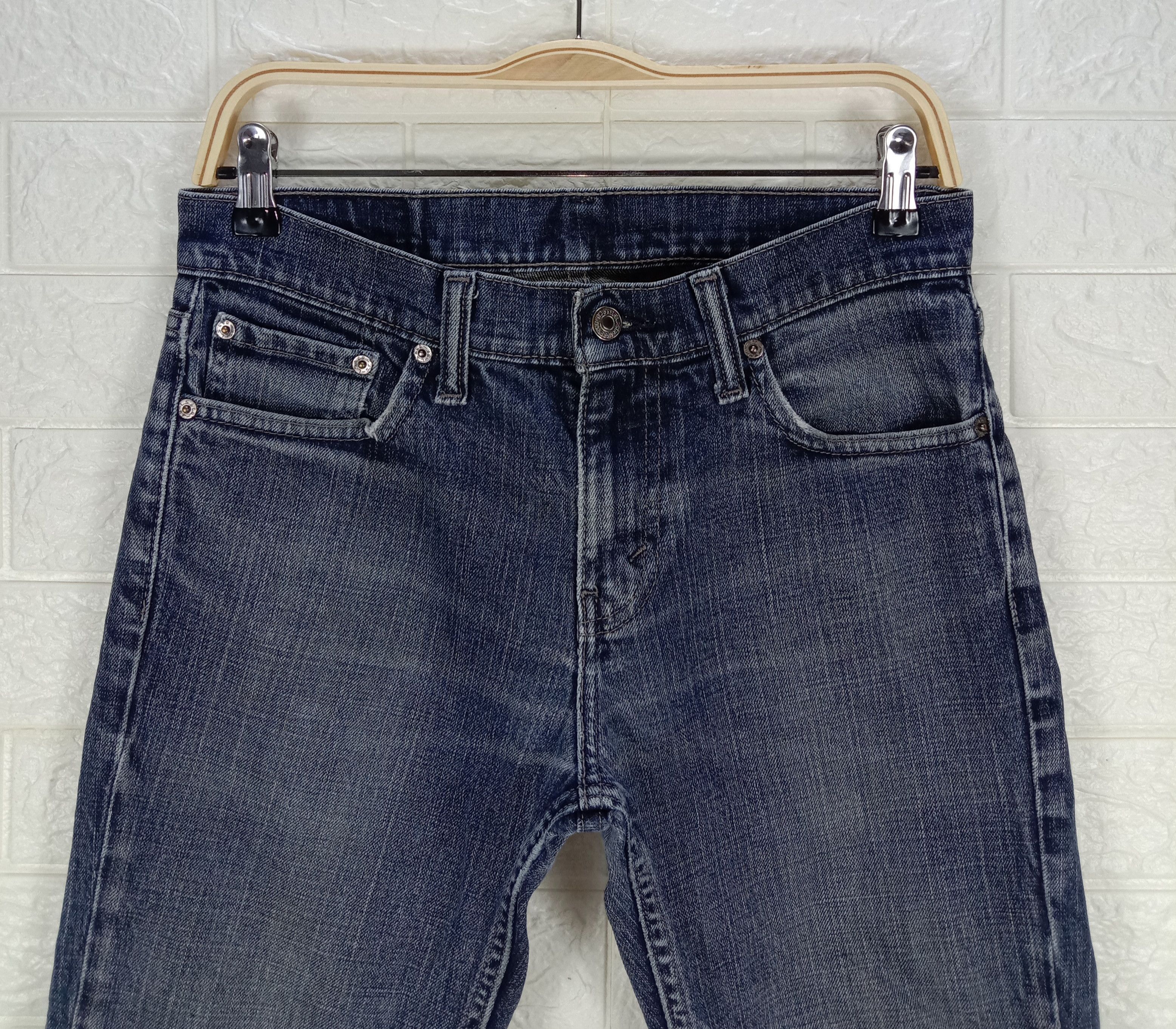Levi's Vintage Levi's 511 Jeans Faded Dark Blue Slim Fit Denim Size US 30 / EU 46 - 2 Thumbnail