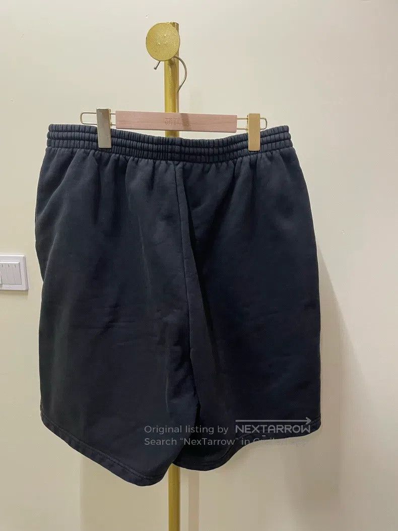 Balenciaga Balenciaga size S Black Logo Embroidered Short Pants S Siz Size US 27 - 6 Thumbnail