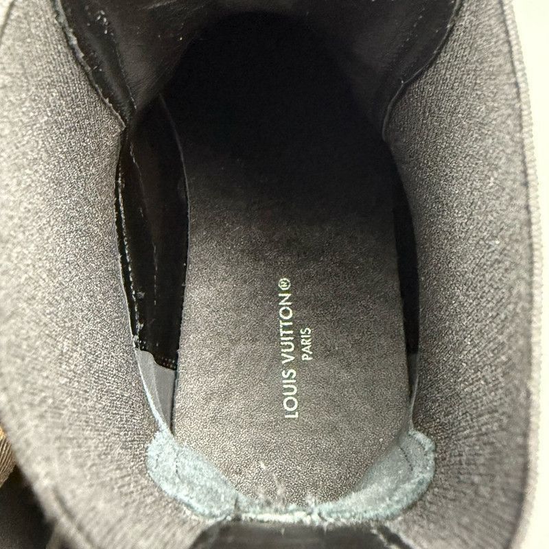 Louis Vuitton Louis Vuitton Black Leather Chelsea Boots for Women Size US 8 / IT 38 - 9 Thumbnail