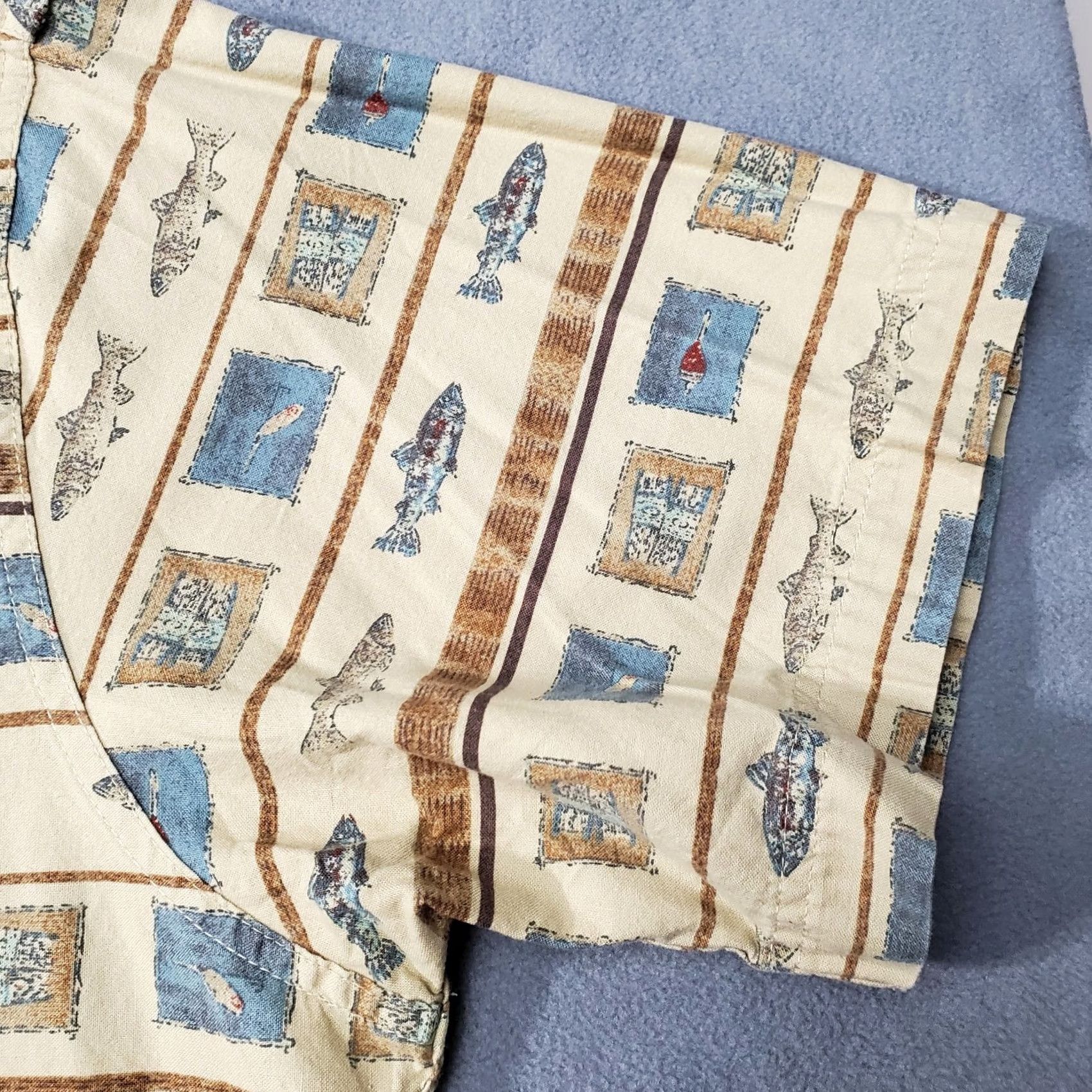 Vintage Woolrich Shirt Mens 2XL Beige Fish Lures All Over Print Fishing Short Sleeve Button-Up Collared Casual Outdoors Mens Size US XXL / EU 58 / 5 - 3 Thumbnail