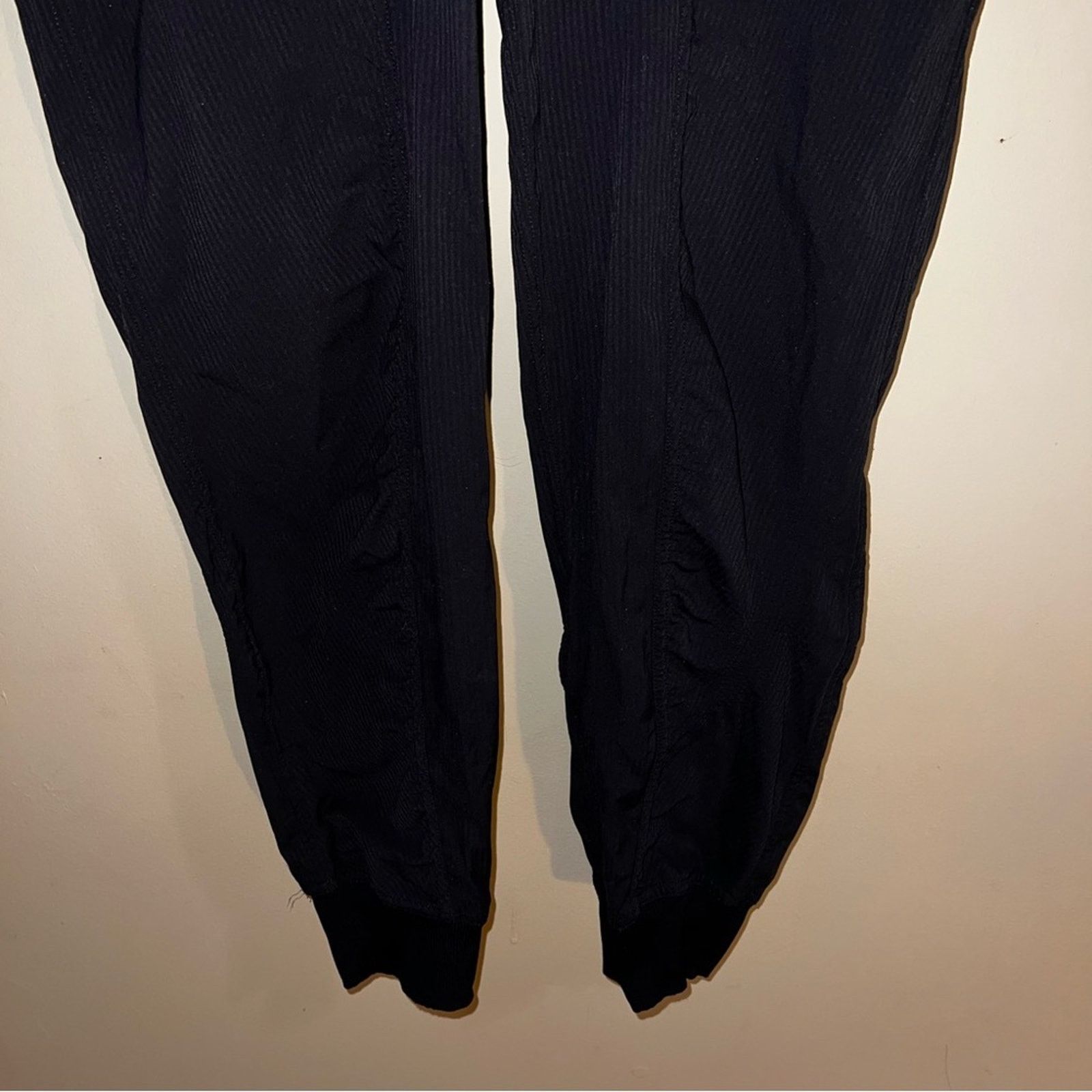 Lululemon LULULEMON black drawstring joggers athleisure 4 Size 27" / US 4 / IT 40 - 4 Thumbnail