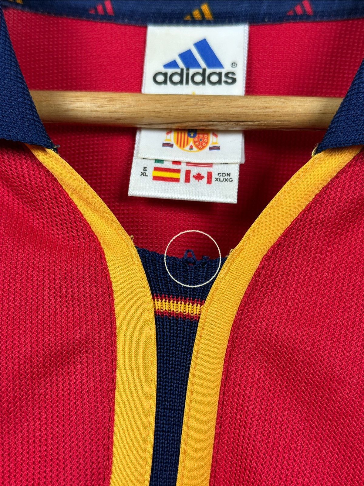 Adidas 1999/2002 Adidas Spain National Team Vintage Soccer Jersey Size US XL / EU 56 / 4 - 13 Thumbnail