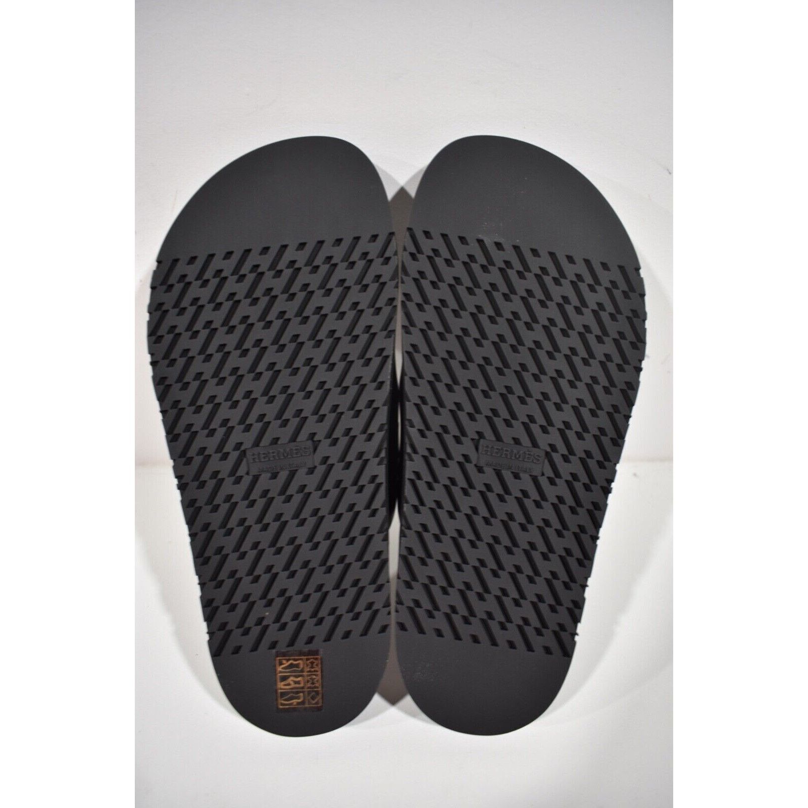 Hermes Hermes Chypre Sandal Black Calfskin Leather H Logo Strap Size US 12 / IT 42 - 12 Thumbnail
