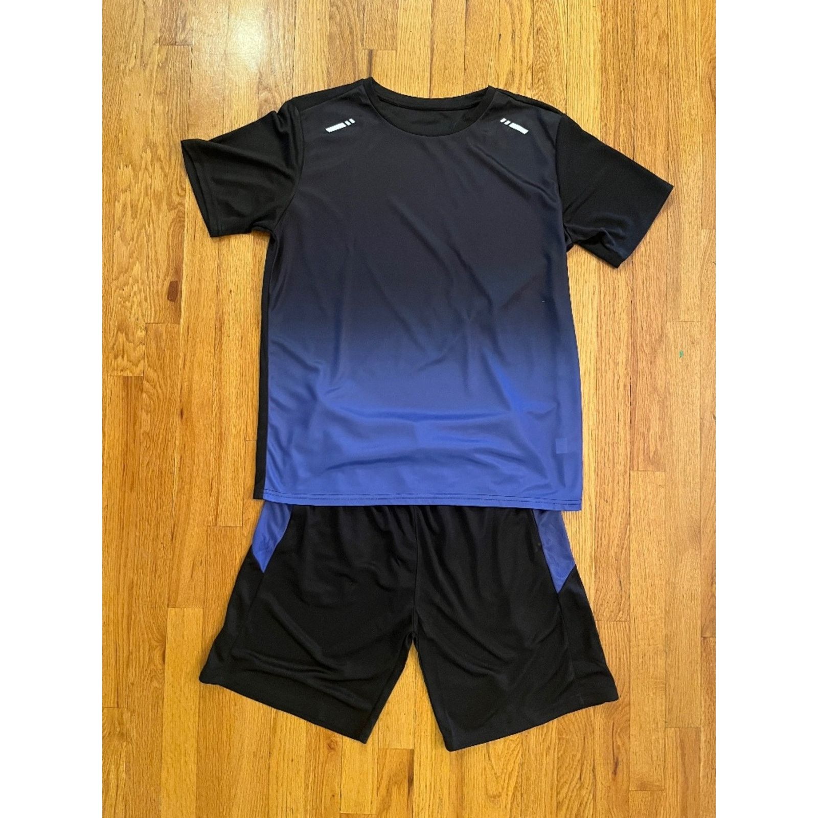 Shein SHEIN Mens Gradient Activewear Set Short Sleeve Tee & Shorts Size US M / EU 48-50 / 2 - 1 Thumbnail