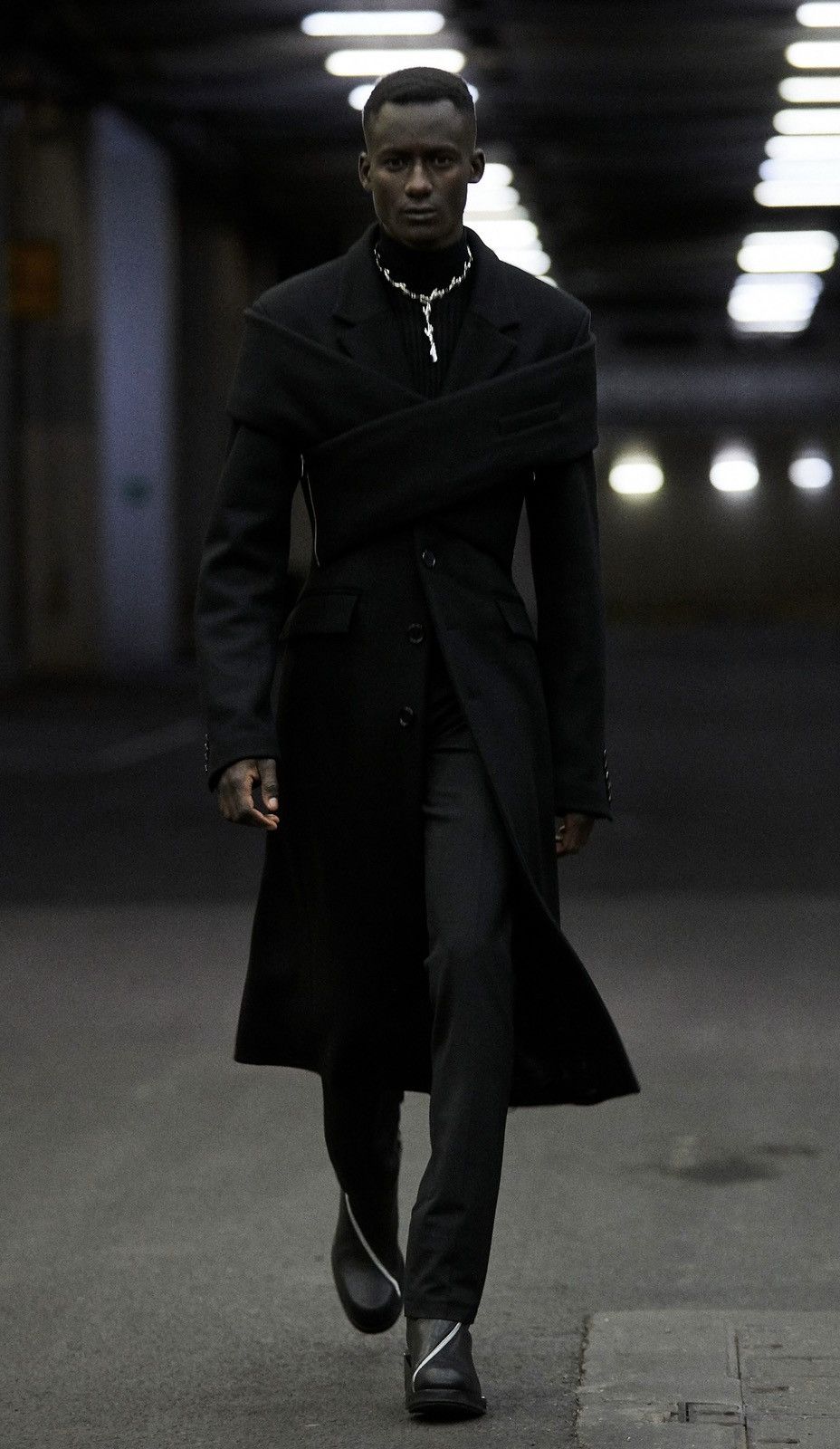 image of Gmbh Welt Am Draht Wool Coat in Black, Men's (Size Medium)