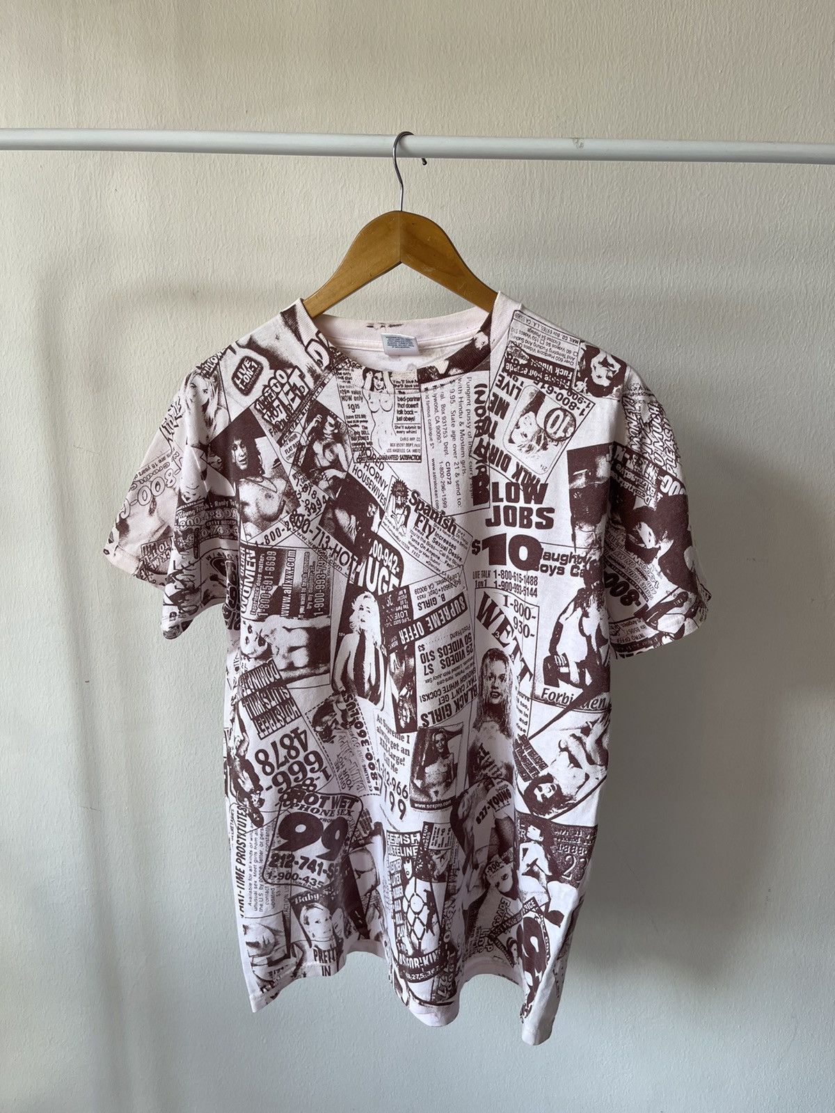 Supreme 2001 Supreme Porn Poster Tee Size US M / EU 48-50 / 2 - 4 Thumbnail