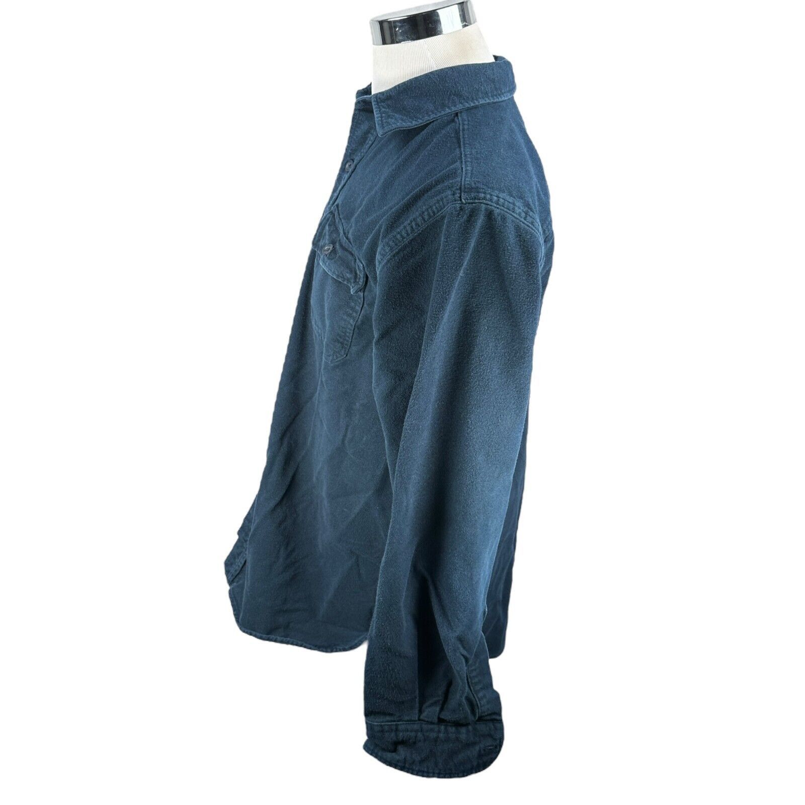 L.L. Bean LL Bean Chamois Cloth Flannel Shirt Men’s L Blue Button Up Size US L / EU 52-54 / 3 - 3 Thumbnail