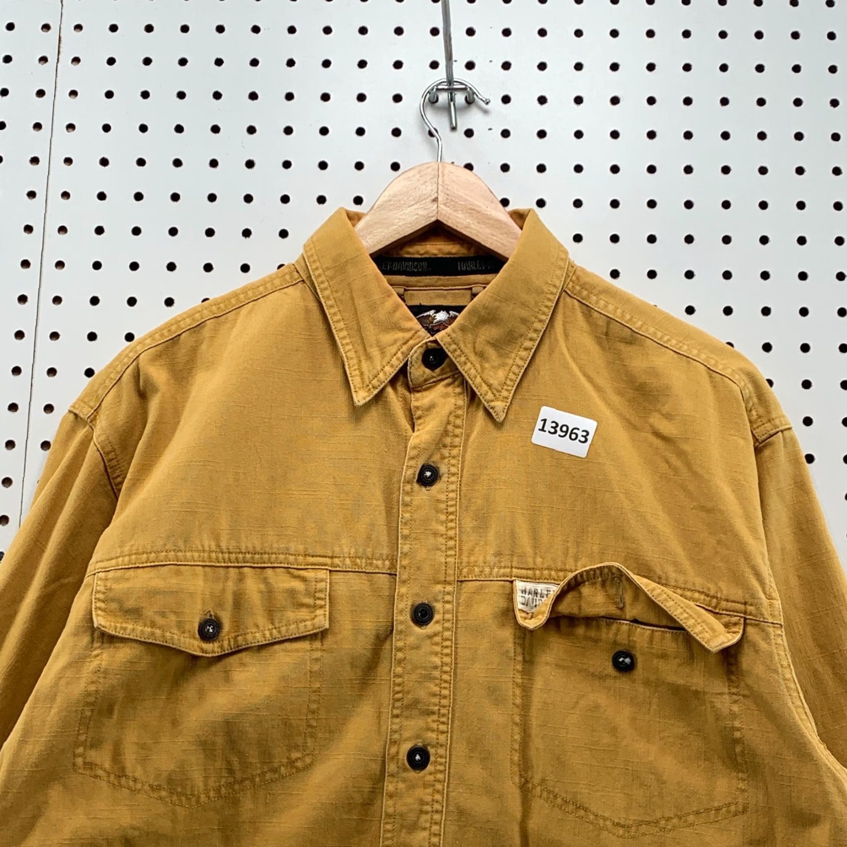 Harley Davidson VINTAGE Harley-Davidson Shirt Brown Tan Button Down Back Spellout Size Medium Size US M / EU 48-50 / 2 - 2 Thumbnail