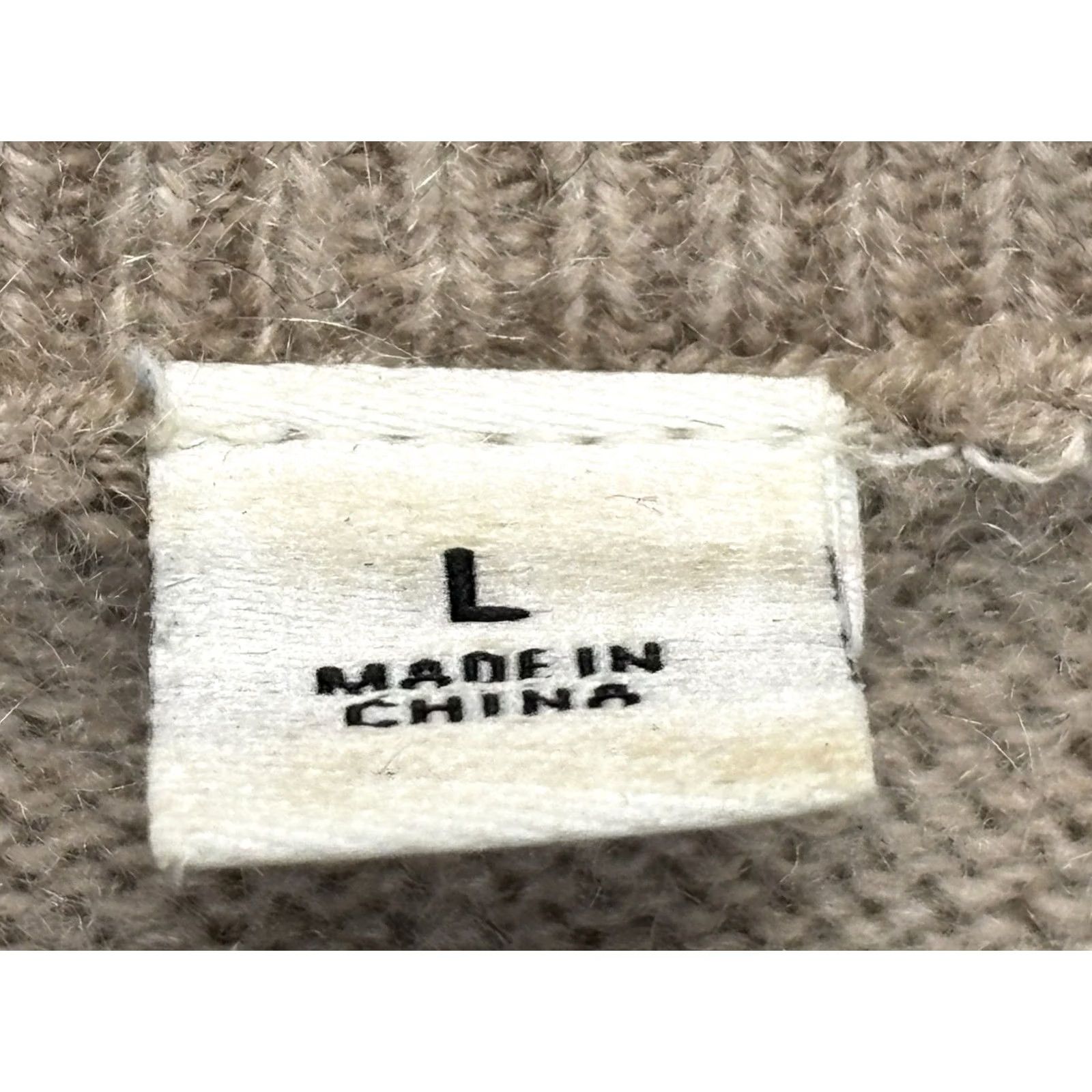 Uniqlo Uniqlo Sweater Women's Large Beige V-Neck Cashmere Crewneck? Size L / US 10 / IT 46 - 5 Thumbnail