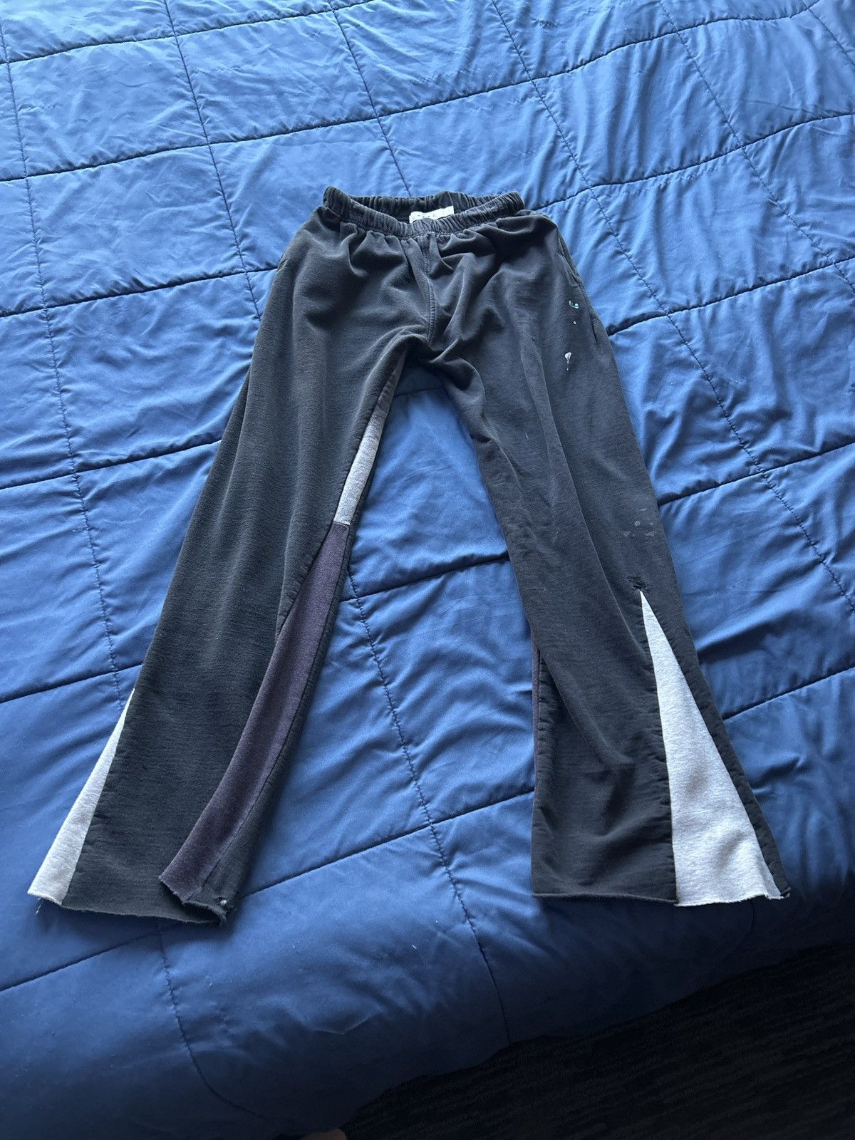 MNML mnml contrast bootcut sweatpants Size US 30 / EU 46 - 1 Thumbnail