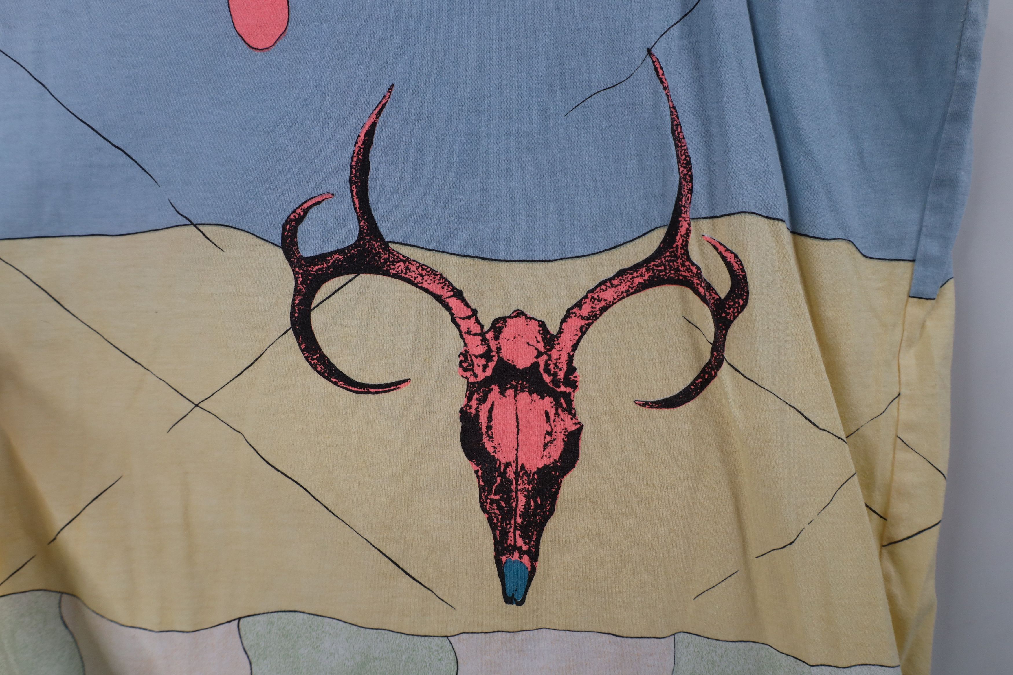 Vintage Vintage 90s Streetwear Art Antler Skull Tank Top T-Shirt Size L / US 10 / IT 46 - 11 Thumbnail