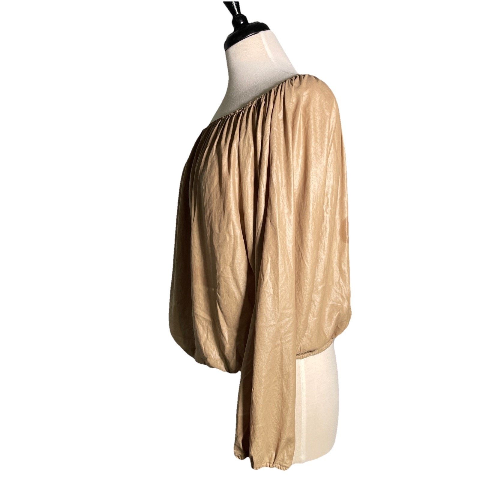 Bcbgmaxazria BCBGMAXAZRIA Tan Blouse Cinched Neck / Off Shoulder SZ M Size M / US 6-8 / IT 42-44 - 2 Thumbnail