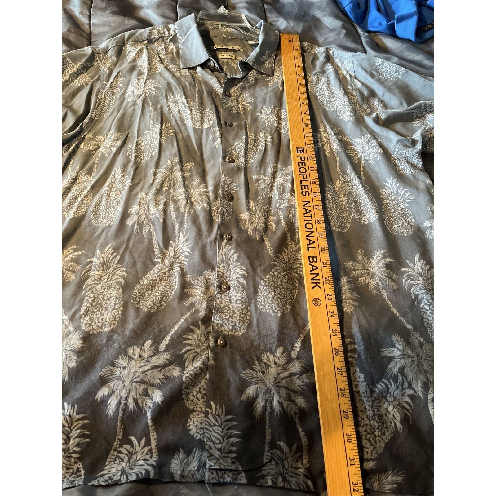 Batik Bay Batik Bay Men 2XB Gray Floral SS Button Rayon Hawaiian Shirt Size US XXL / EU 58 / 5 - 15 Thumbnail