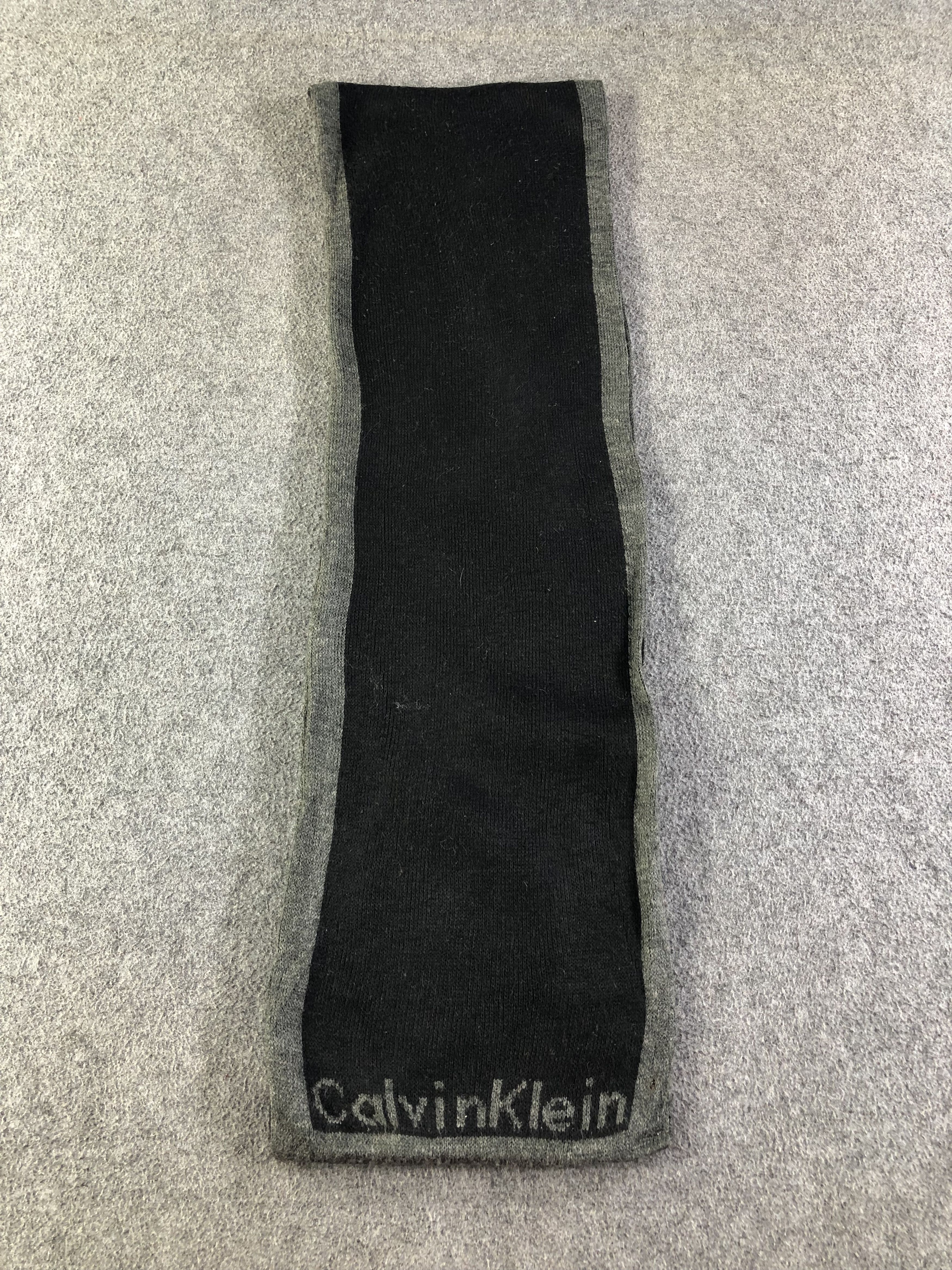 Calvin Klein Calvin Klein Scarf / Muffler / Neckwear SS1436 Size ONE SIZE - 2 Thumbnail
