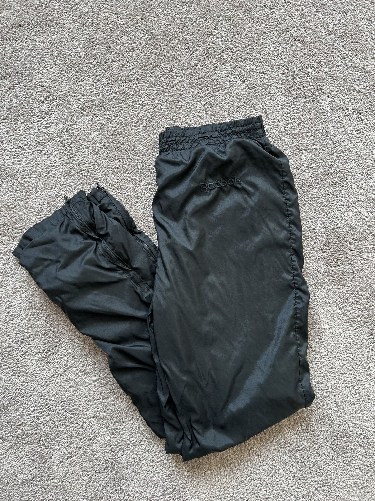 Reebok × Vintage Vintage 90's Reebok Black Logo Track Pants Size US 29 - 1 Thumbnail