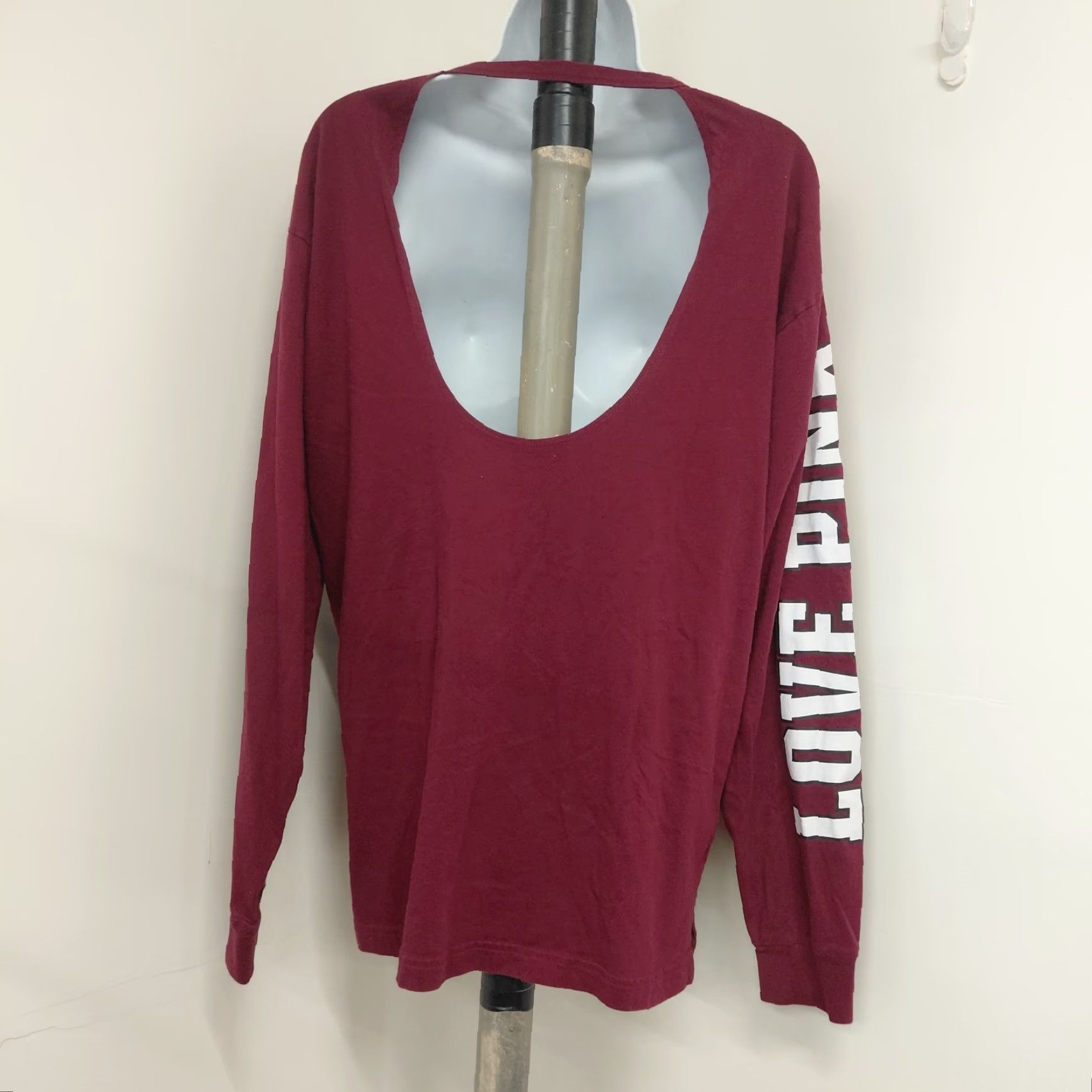 Victoria's Secret Victoria's Secret LOVE PINK T-Shirt Womens Medium Burgund Keyhole Back Casual Sleeve Long Sleeve Size M / US 6-8 / IT 42-44 - 5 Thumbnail