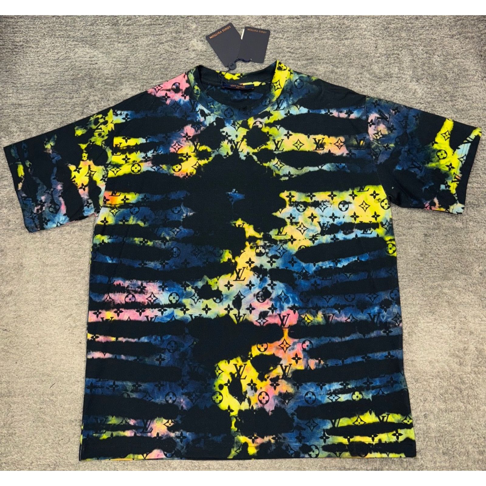 Louis Vuitton Louis Vuitton Monogram Tee Short Sleeve T-Shirt Large L Size US L / EU 52-54 / 3 - 2 Thumbnail