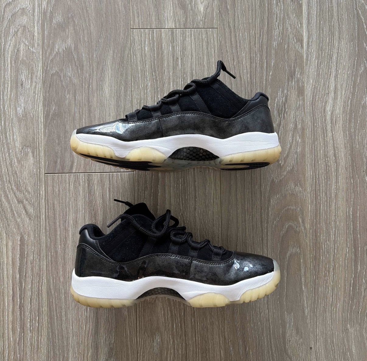 Jordan Brand Jordan 11 Low Retro Barons Size US 11 / EU 44 - 2 Thumbnail