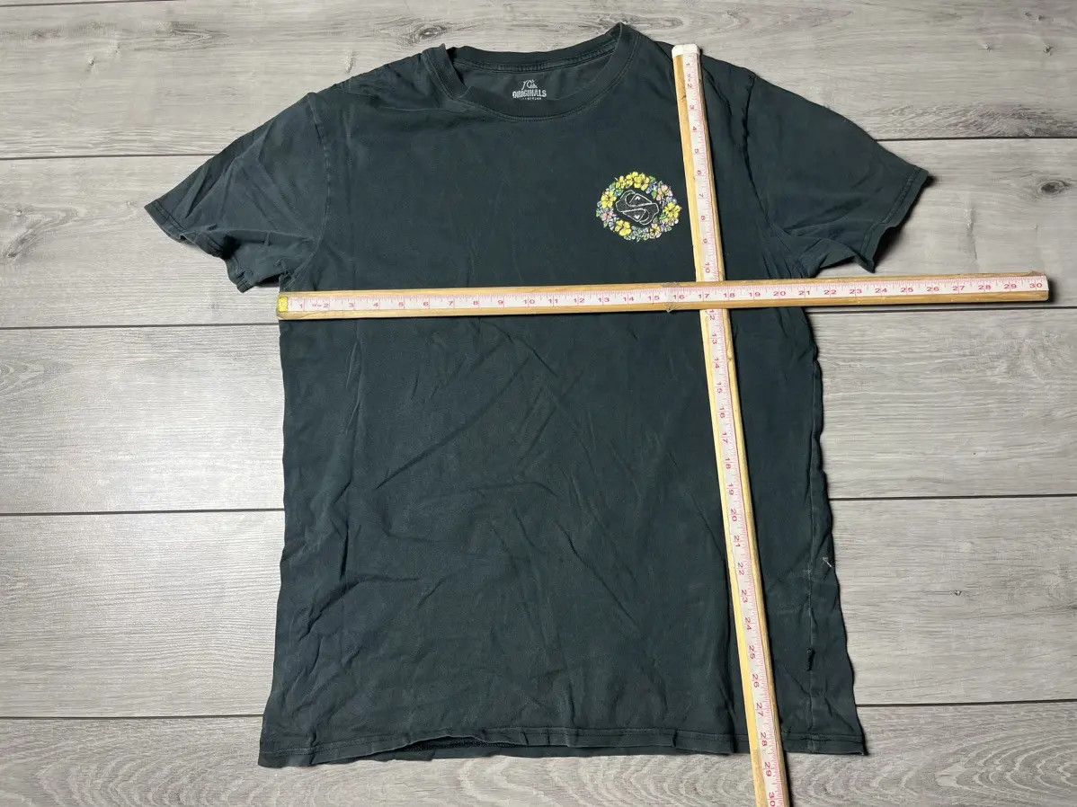 Quicksilver Quiksilver T-shirt skulls flowers size Large Size US L / EU 52-54 / 3 - 6 Thumbnail