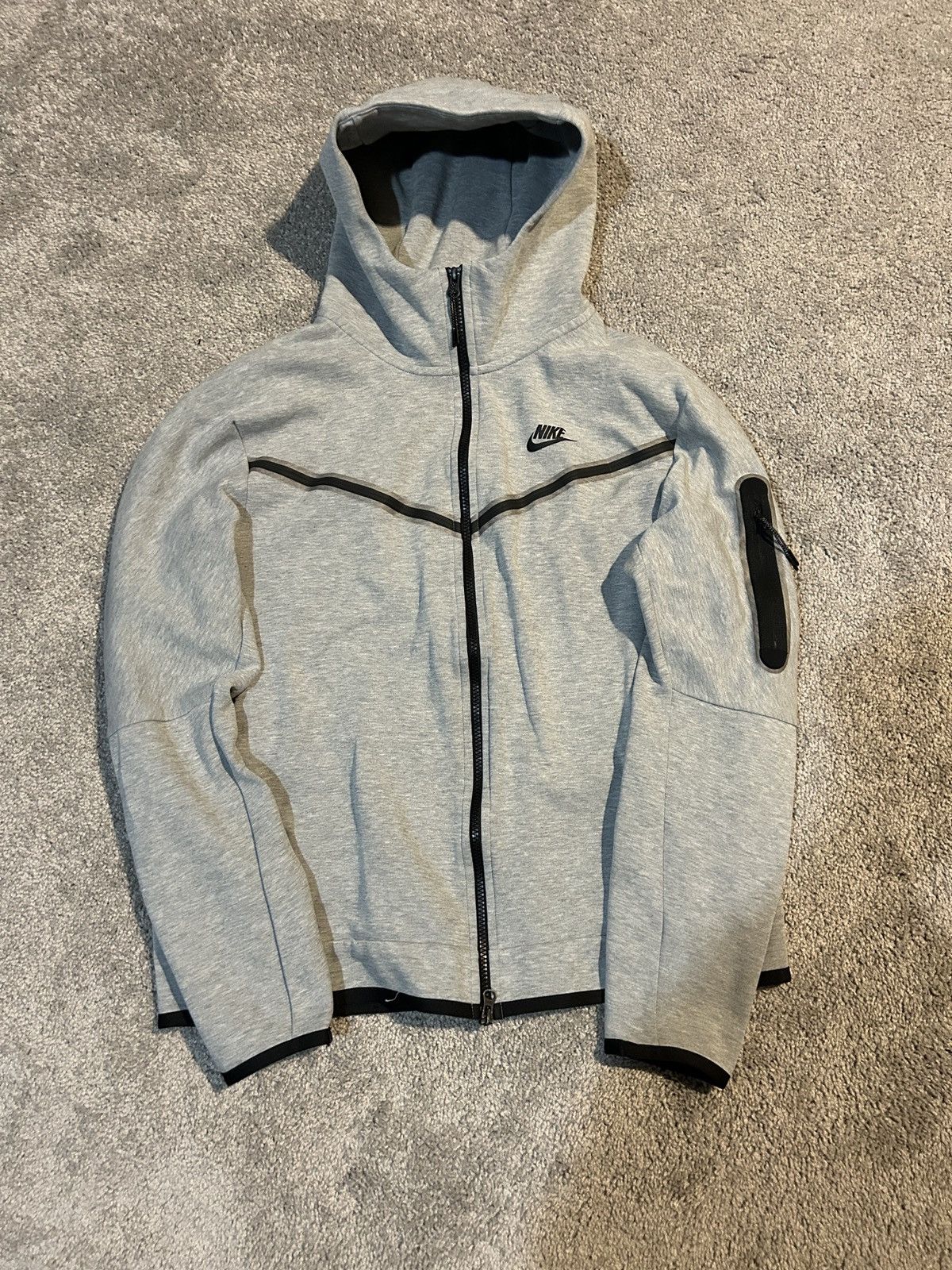 Nike Nike Tech Fleece Grey Size Large | Grailed
