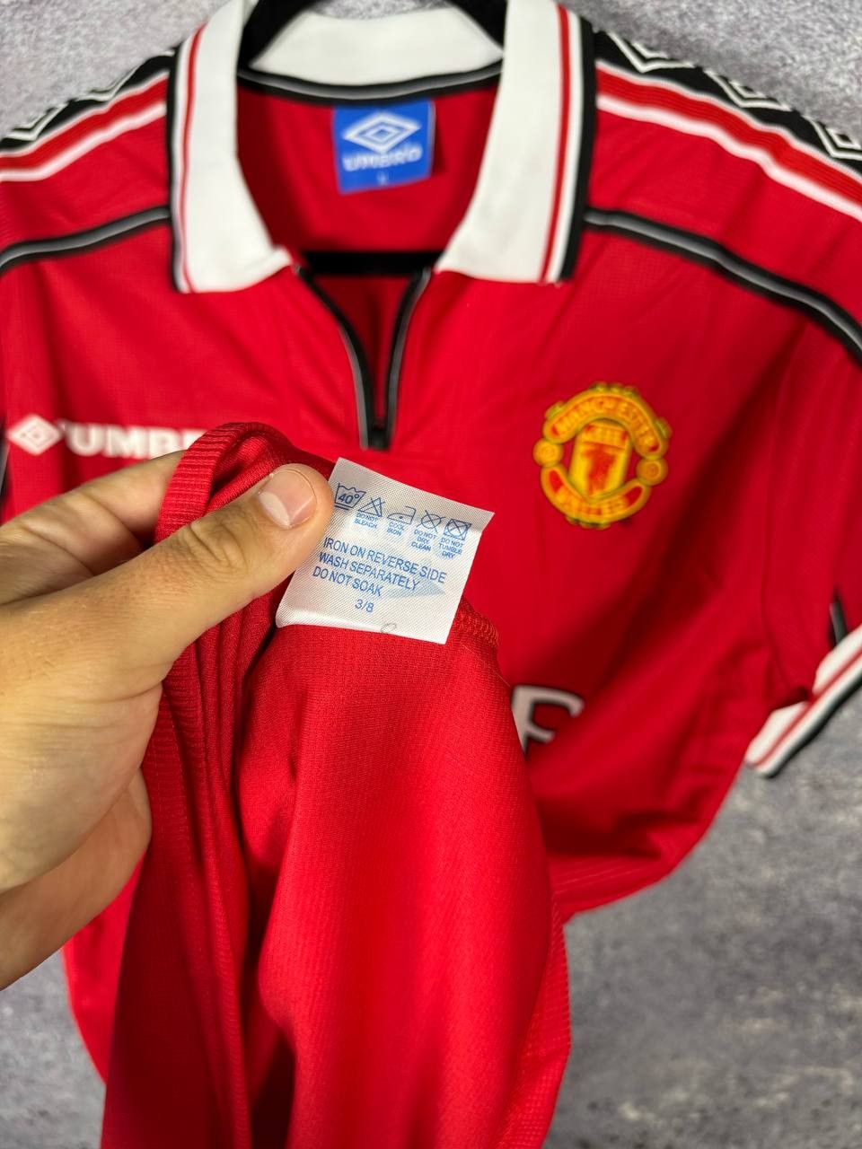 Other 90's Manchester United 1998 Fan Soccer Jersey Size US L / EU 52-54 / 3 - 11 Thumbnail