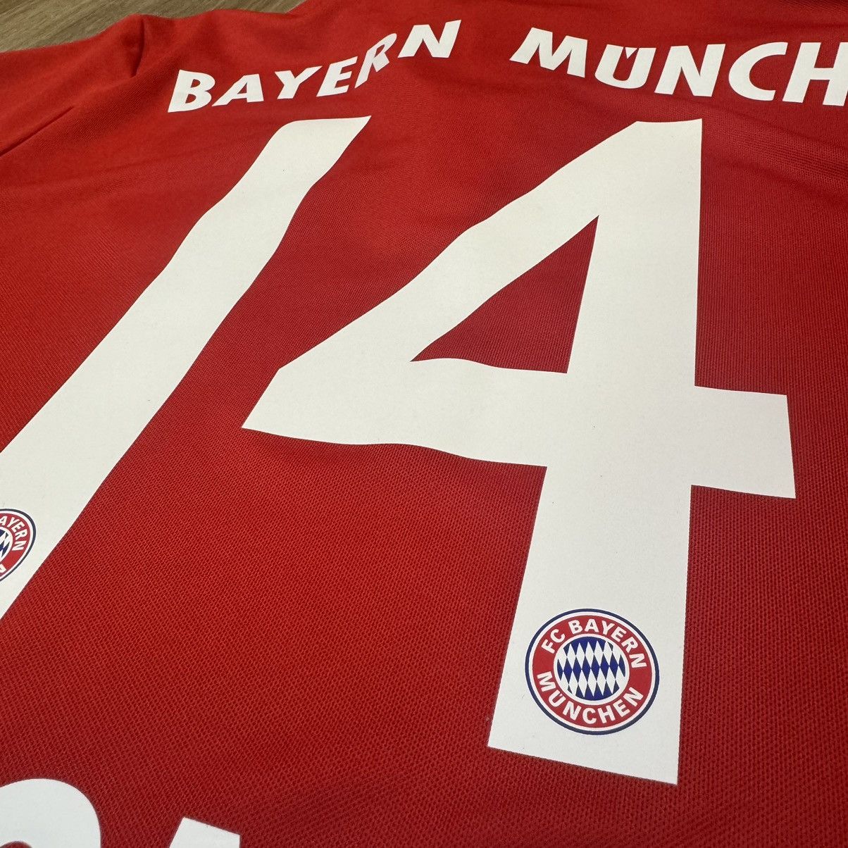 Adidas Bayern Munich 16/17 home shirt #14 Alonso (Bnwt) Size US S / EU 44-46 / 1 - 7 Thumbnail
