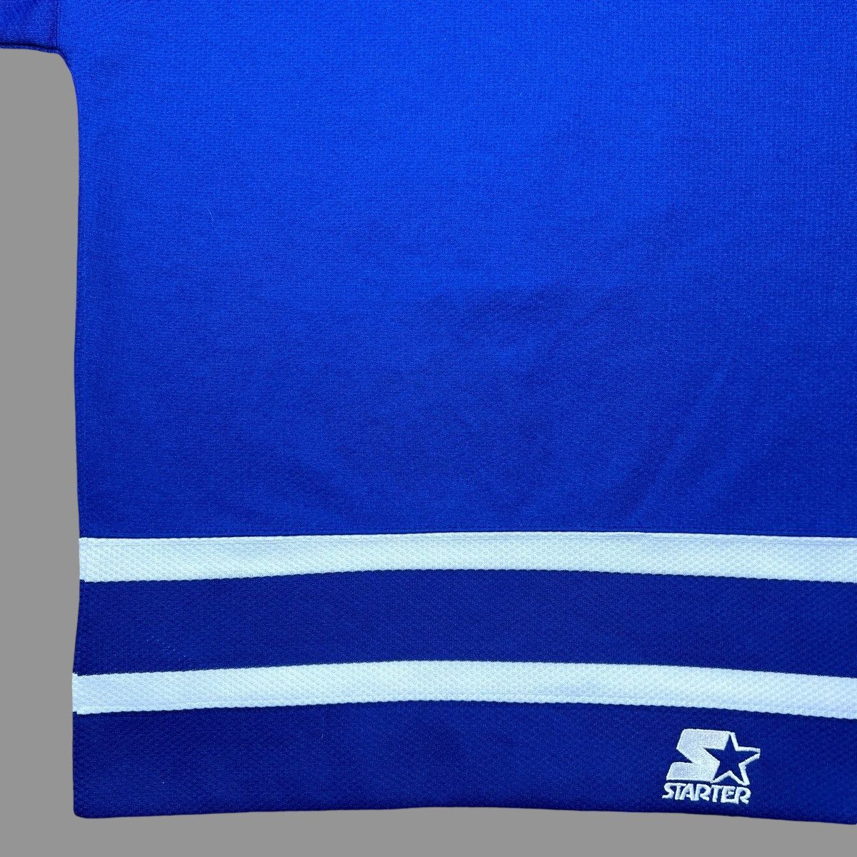 NHL × Starter × Vintage Vintage 1990s NHL Toronto Maple Leafs Starter Jersey Size US M / EU 48-50 / 2 - 9 Thumbnail