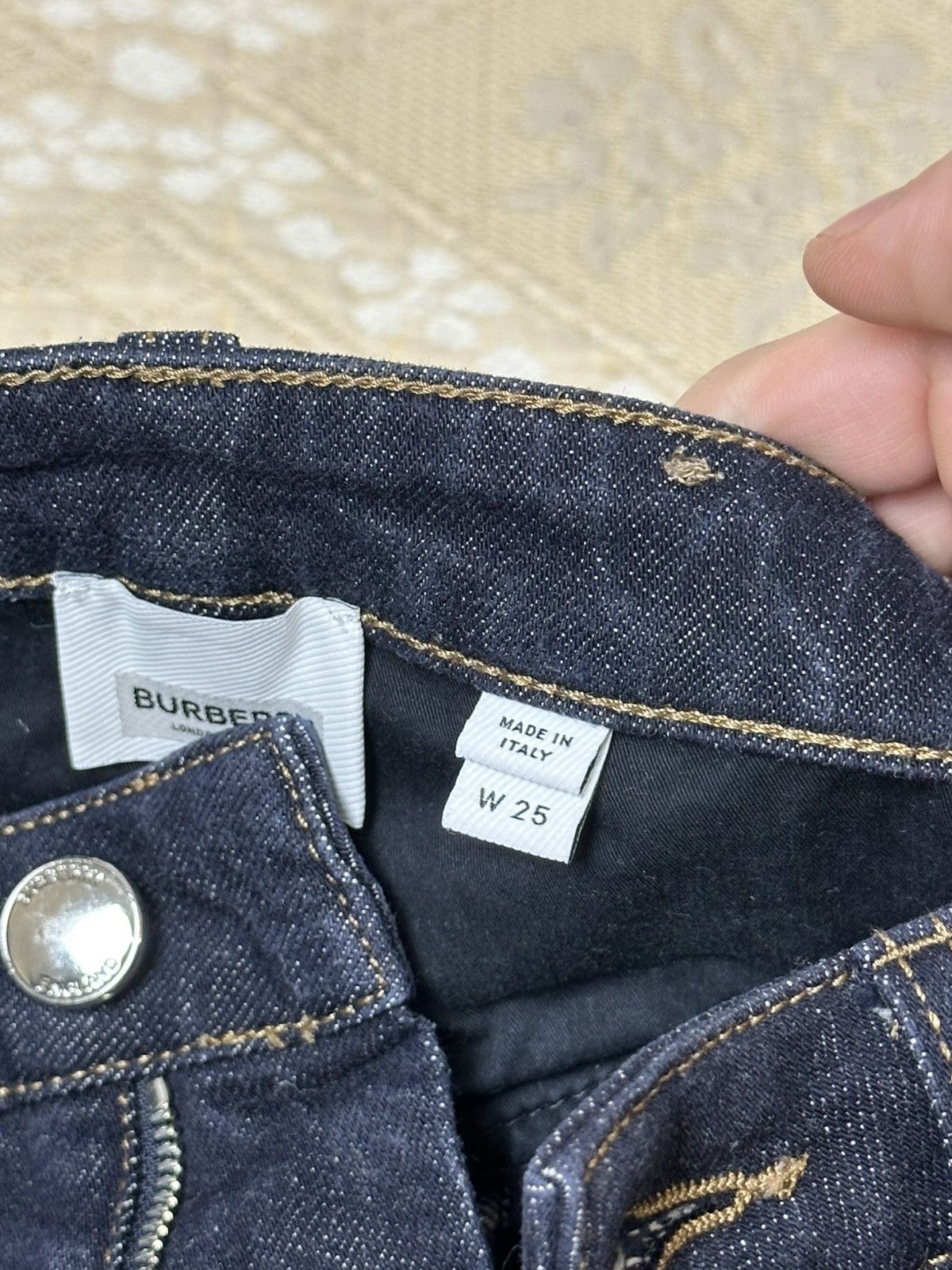 Burberry 🔥 Burberry London Skinny Mid Rise Denim Pants Jeans Size 25 Size 25" / US 0 / IT 36 - 8 Thumbnail