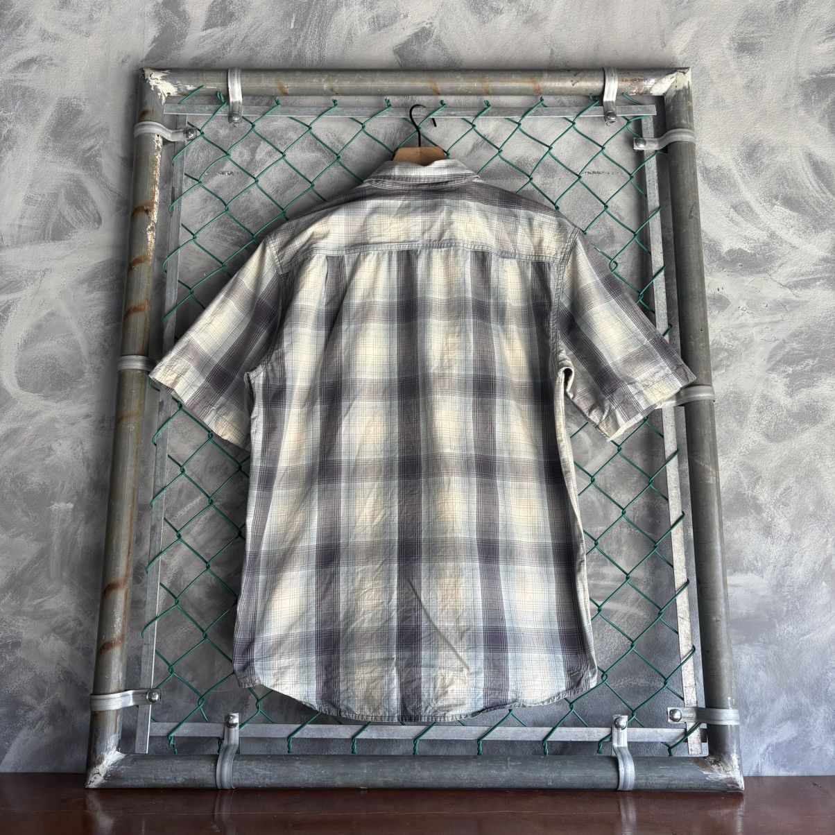 Carhartt Carhartt Men's Relaxed Fit Medium Short Sleeve Button Down Size US M / EU 48-50 / 2 - 5 Thumbnail