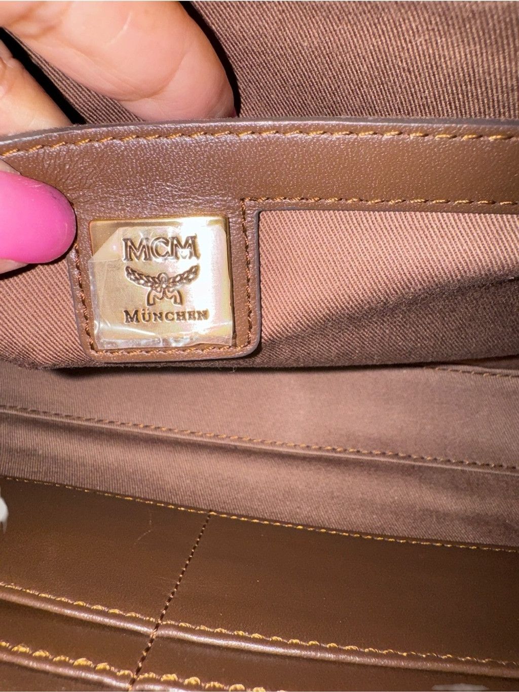 MCM MCM Munich Lion’s Crest Limited Edition Shoulder Bag Size ONE SIZE - 13 Thumbnail