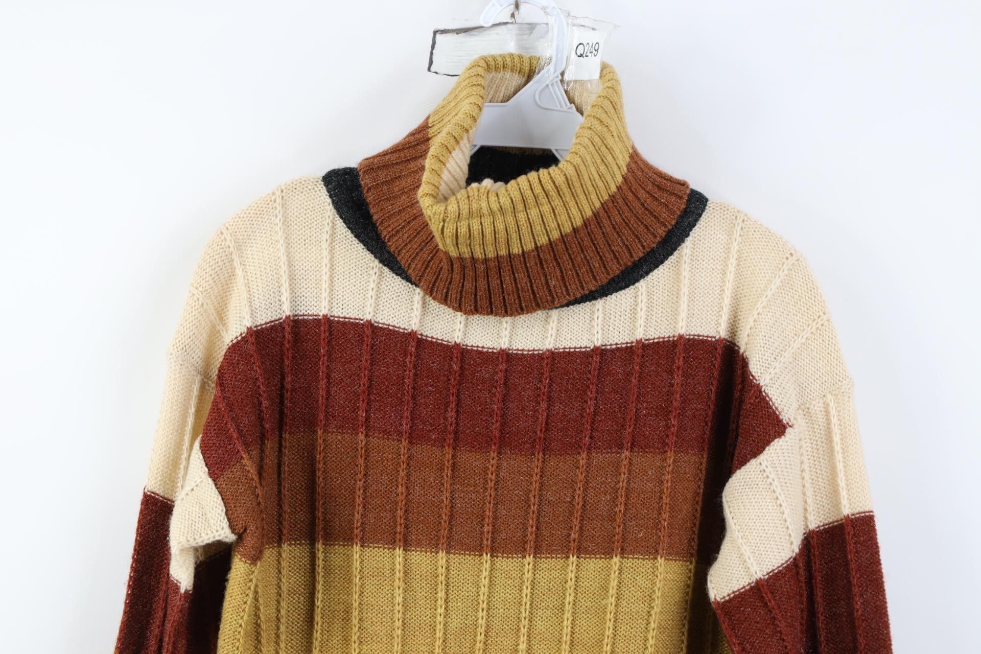 Vintage Vintage 70s Streetwear Earth Tone Chunky Turtleneck Sweater Size L / US 10 / IT 46 - 2 Thumbnail