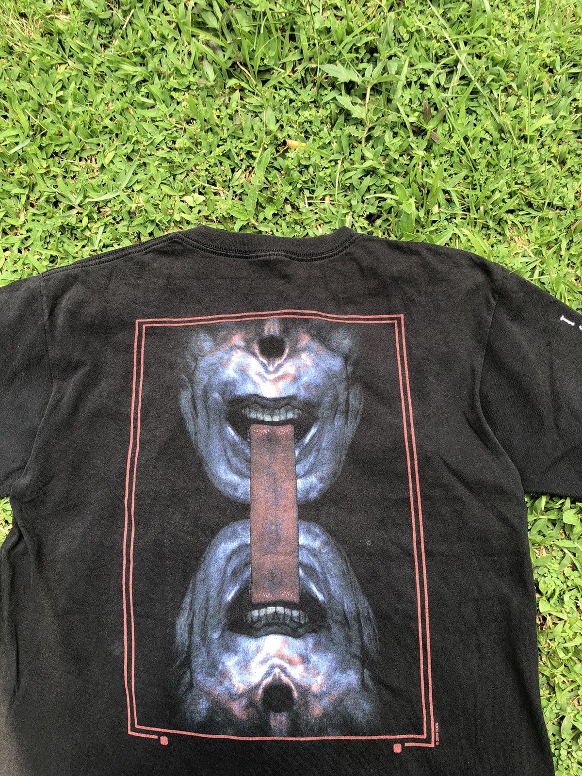 Band Tees Vintage Y2K Sunfaded Tool Los Angeles Tour Tshirt Size US L / EU 52-54 / 3 - 4 Thumbnail