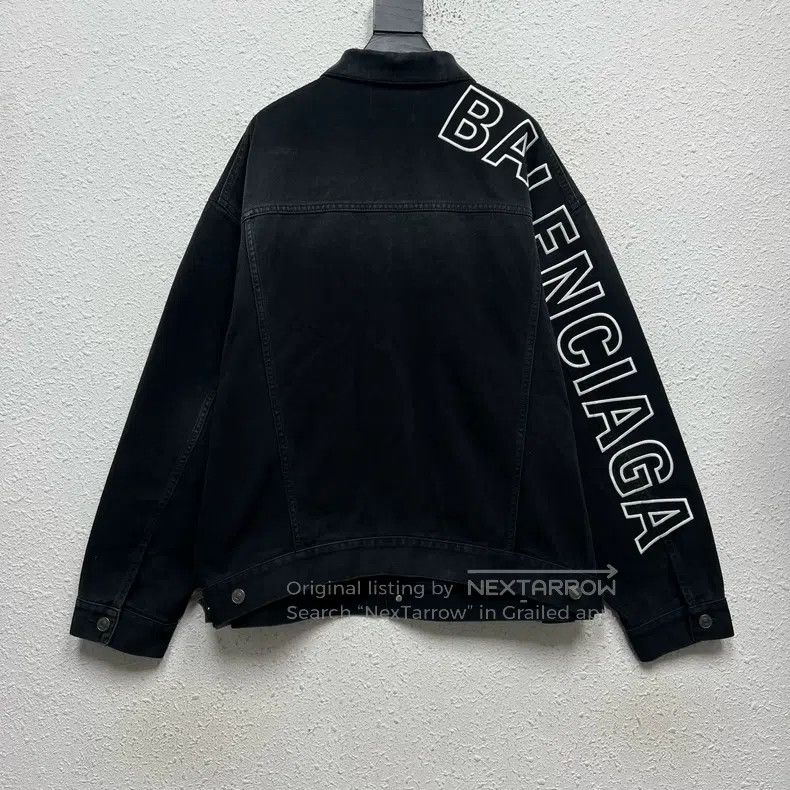 Balenciaga Balenciaga Black and Grey Side Sleeve Openwork LOGO Embroi Size US XL / EU 56 / 4 - 7 Thumbnail
