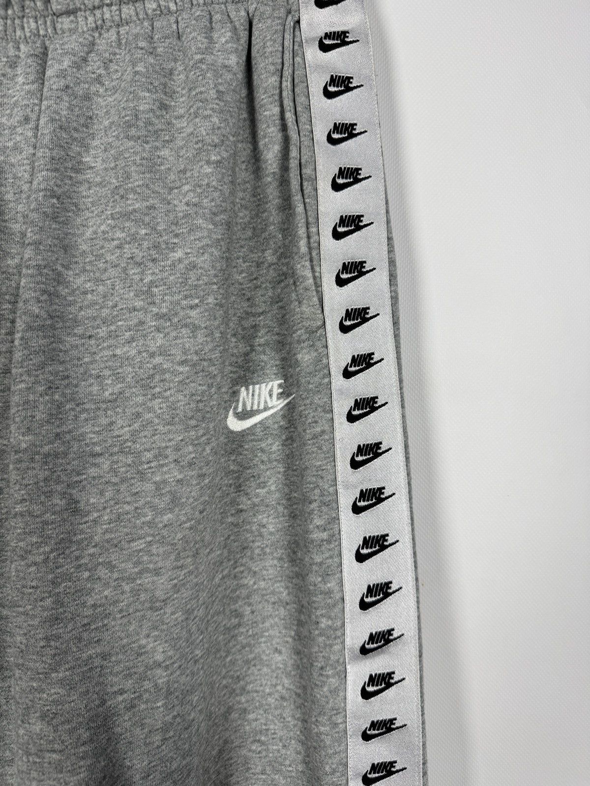 Nike Men’s Nike Tracksuit Set Hoodie Joggers Grey Logo Tape XL Size US XL / EU 56 / 4 - 21 Thumbnail