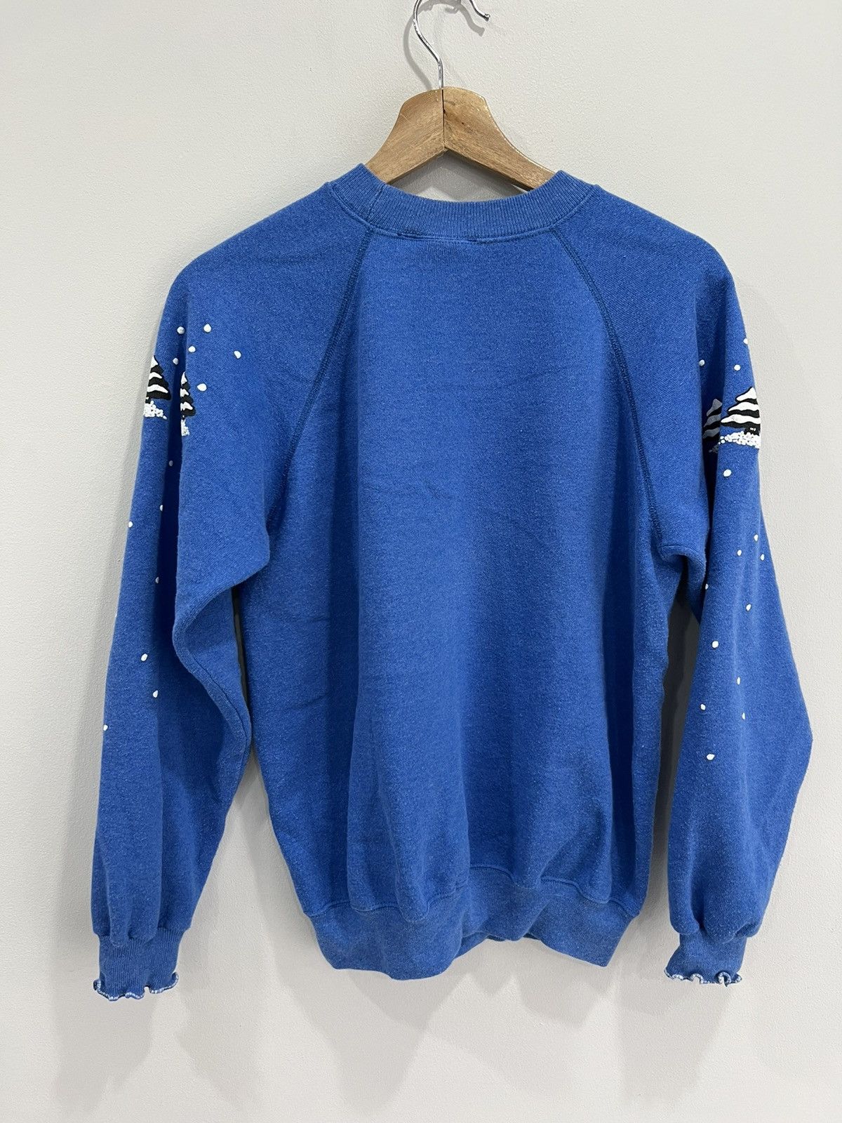 Vintage Vintage Womens Skating Bunny Rabbit Sweater ski snowboard Size US M / EU 48-50 / 2 - 5 Thumbnail