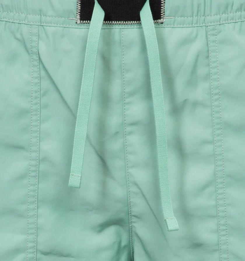 o1h1sh10624 Shorts in Light Green