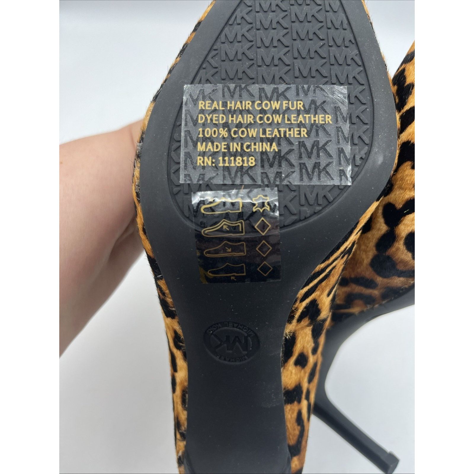 Michael Kors Michael Kors Alina Flex Pump Cheetah Haircalf 6.5, Pointed Size US 6.5 / IT 36.5 - 9 Thumbnail
