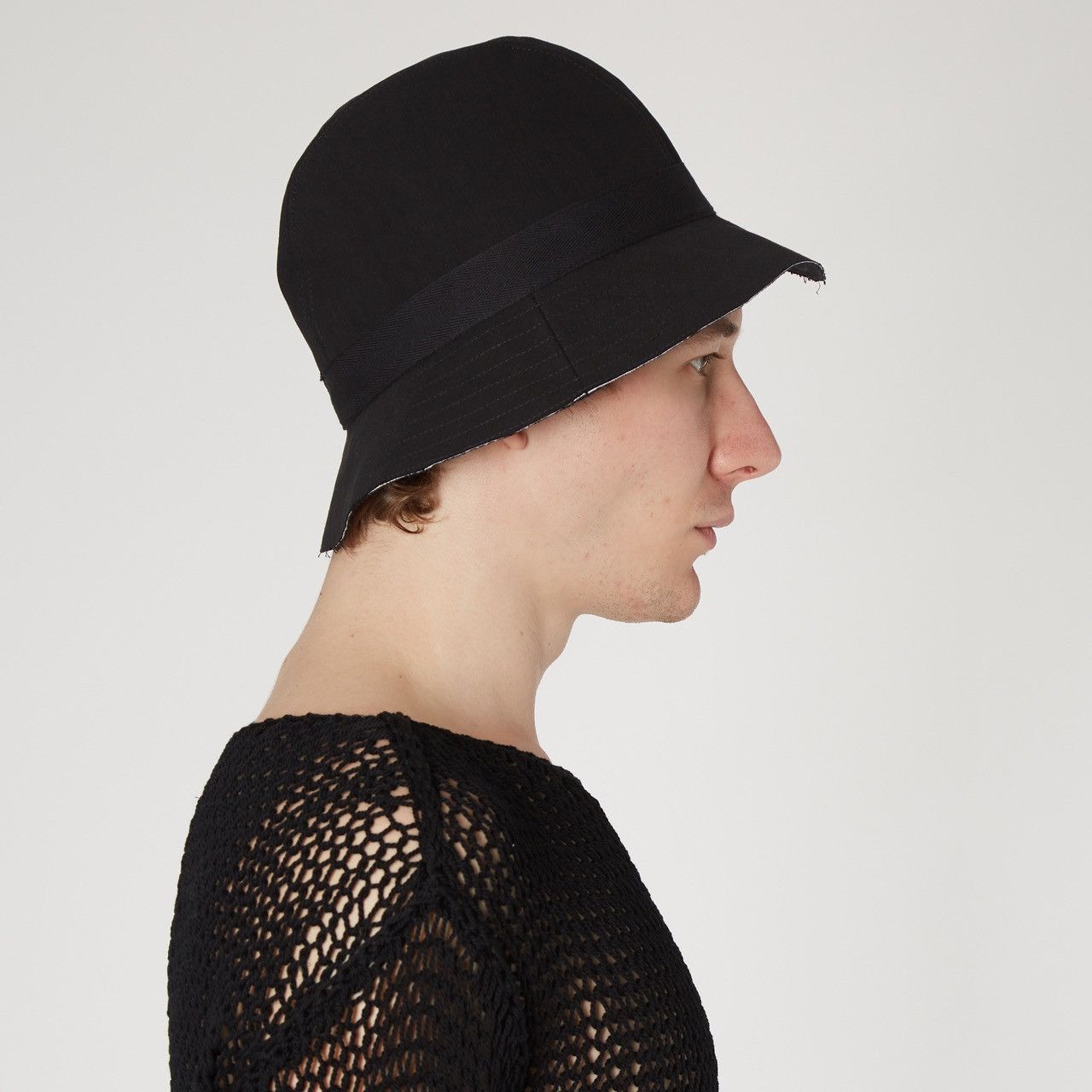 Isabel Benenato Isabel Benenato Asymmetrical Hat Size ONE SIZE - 1 Thumbnail