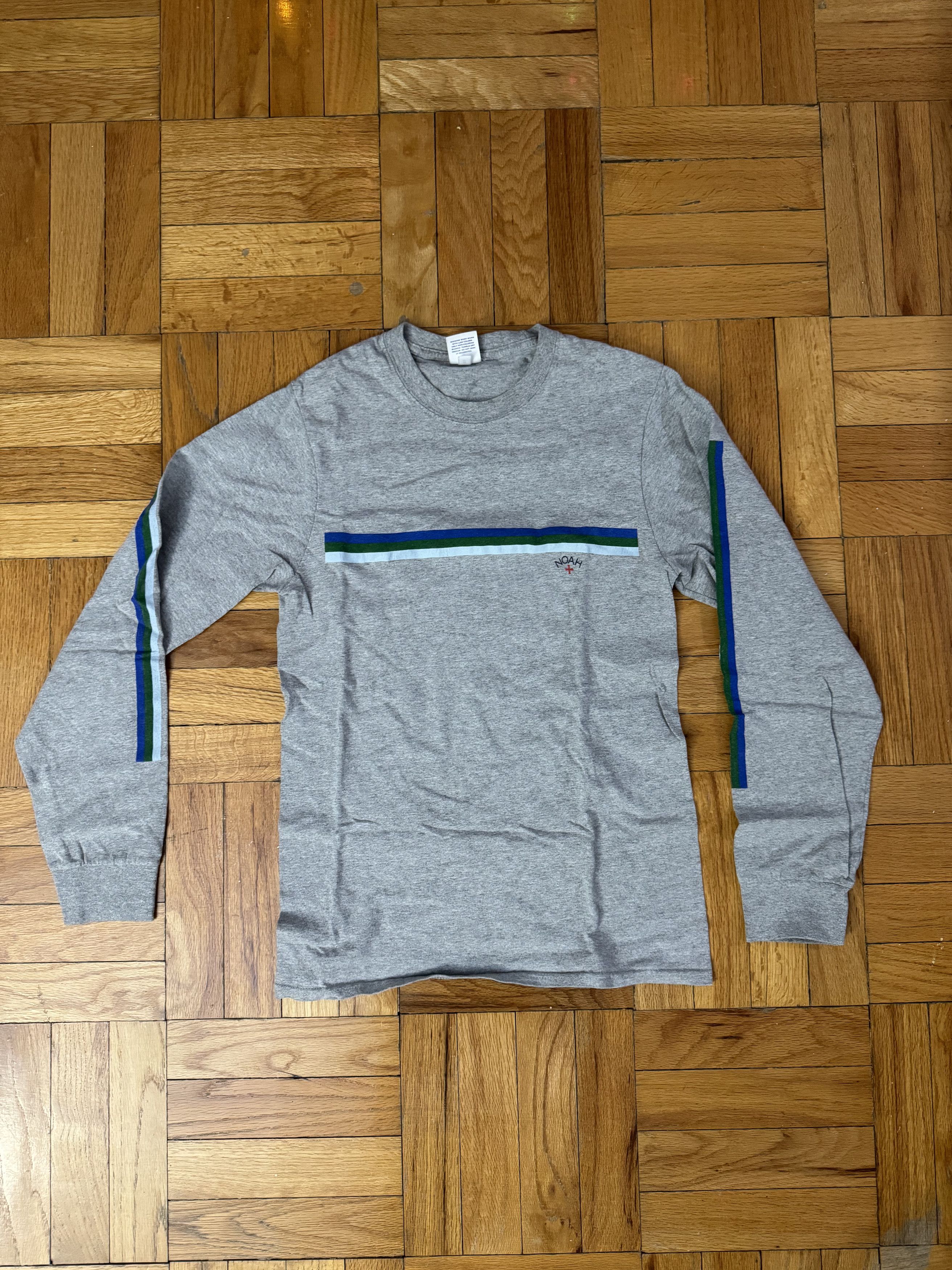 image of Noah Long-Sleeve Tee in Grey, Men's (Size Small)