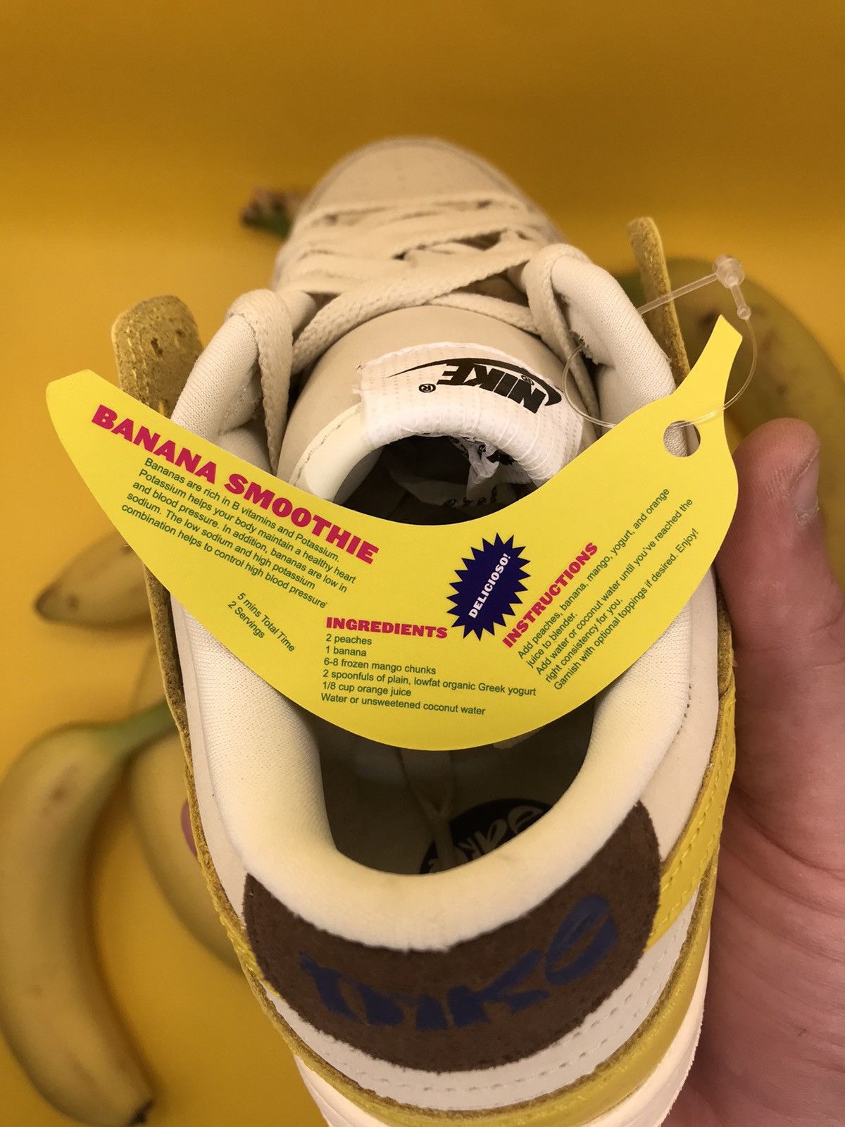 Nike Nike Dunk Low “Banana” Size US 7.5 / IT 37.5 - 9 Thumbnail