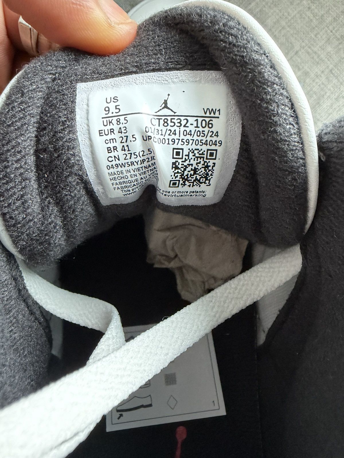 Jordan Brand Jordan Retro 3 Grey Cement Size US 9.5 / EU 42-43 - 8 Thumbnail