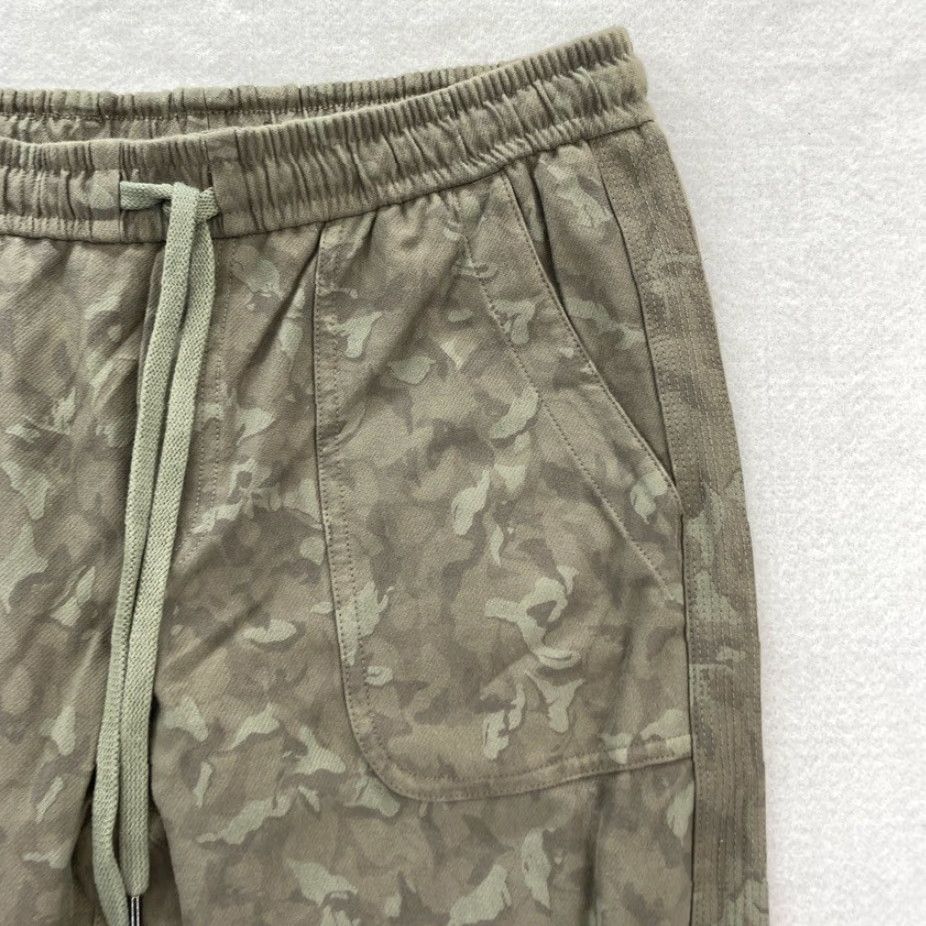 Athleta Athleta Farallon Jogger Women's 6 Green Camouflage Stretch Fabric Pull On Cuffed Jogger Pants Slim Fit Casual Season: All Size 28" / US 6 / IT 42 - 3 Thumbnail