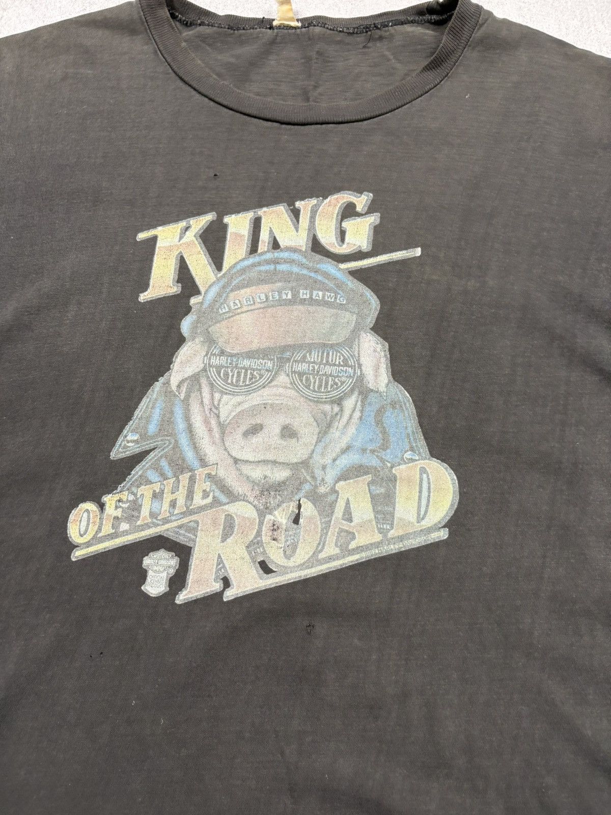Harley Davidson Vintage 1982 Harley Davidson King Of The Road Pig Biker Tee Size US M / EU 48-50 / 2 - 4 Thumbnail
